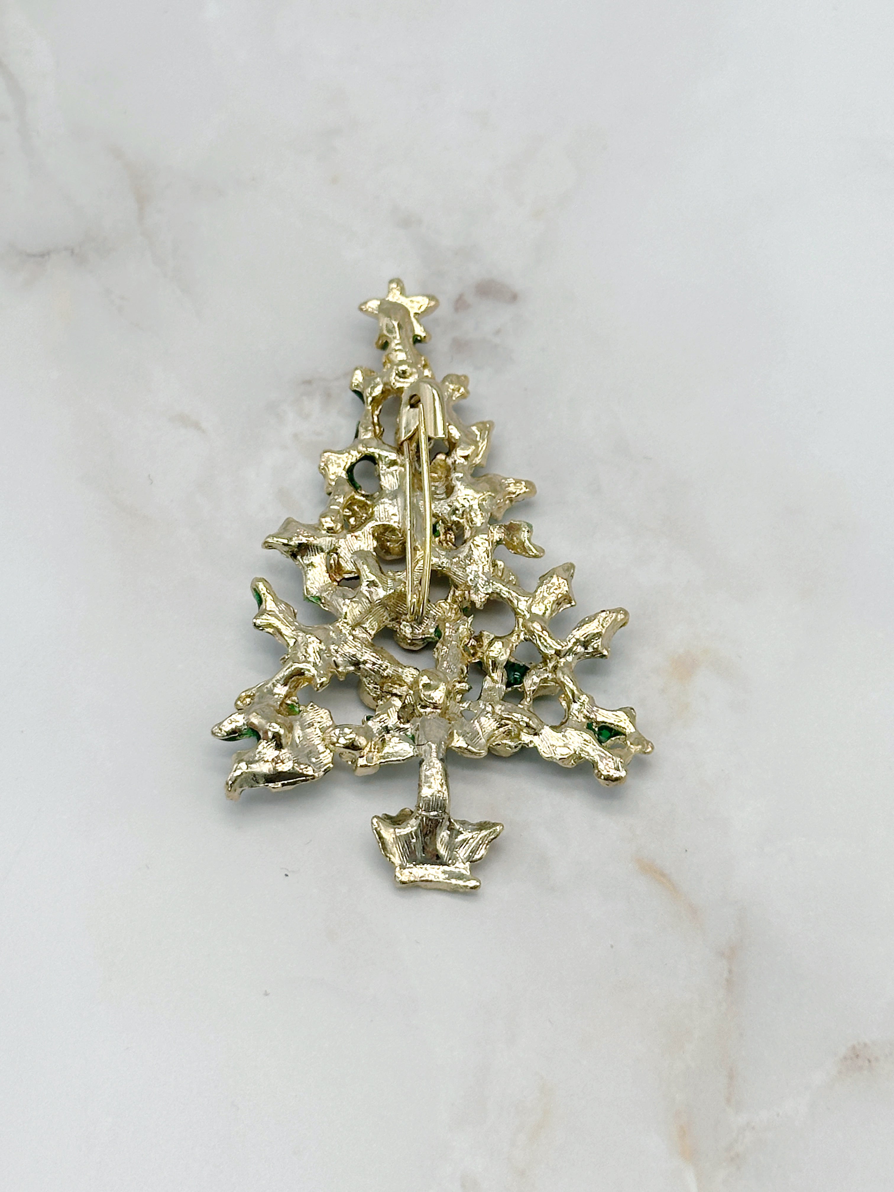 Festliche Vintage Weihnachtsbaum-Brosche, vergoldet & emailliert
