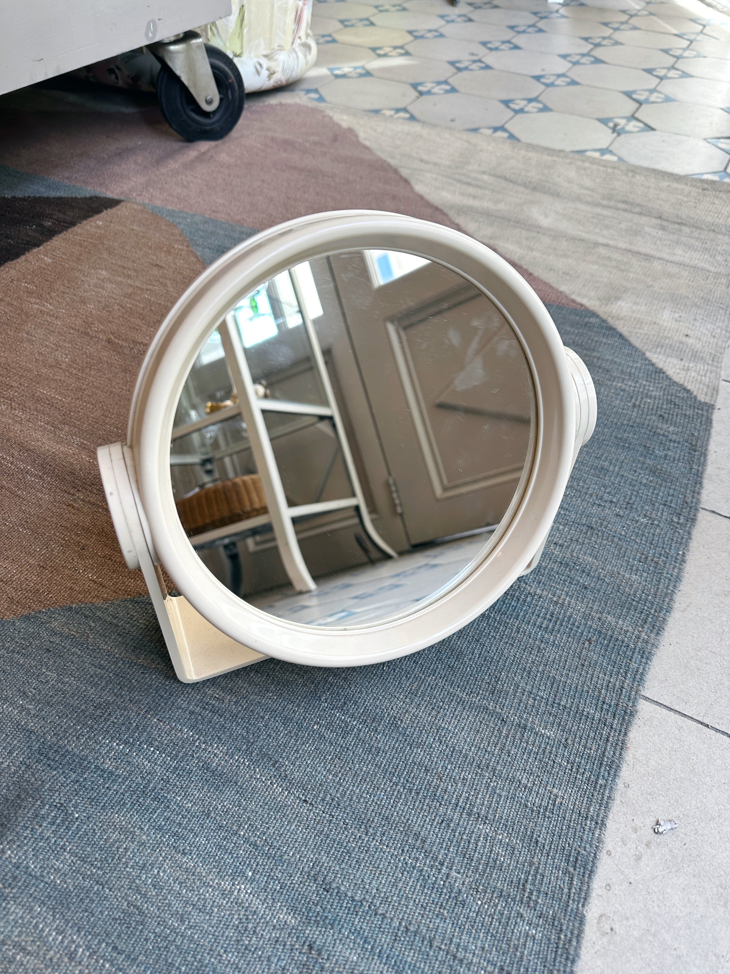 Cosmetic mirror 1970