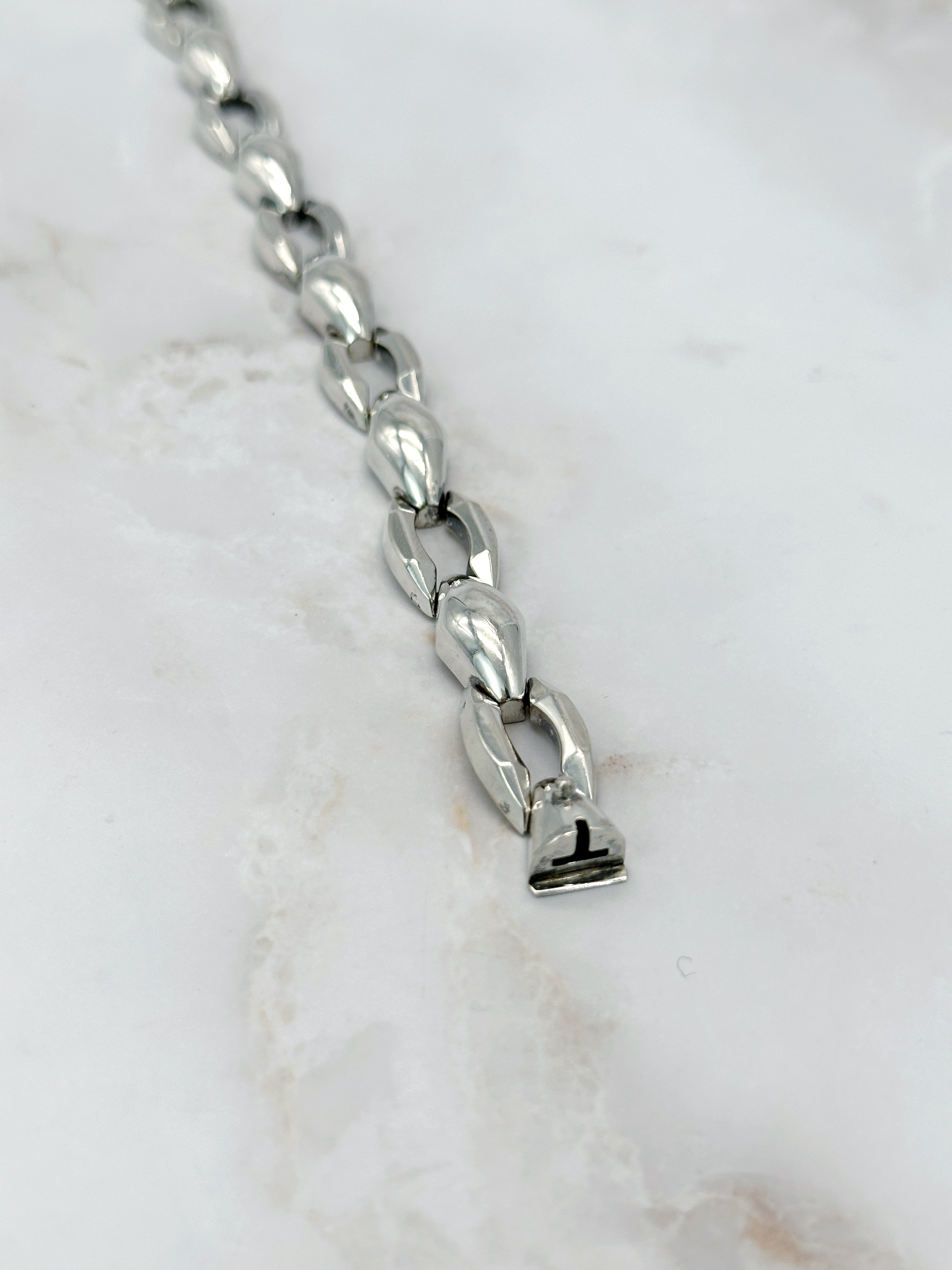 Vintage Silberarmband mit geometrischem Rautenmuster