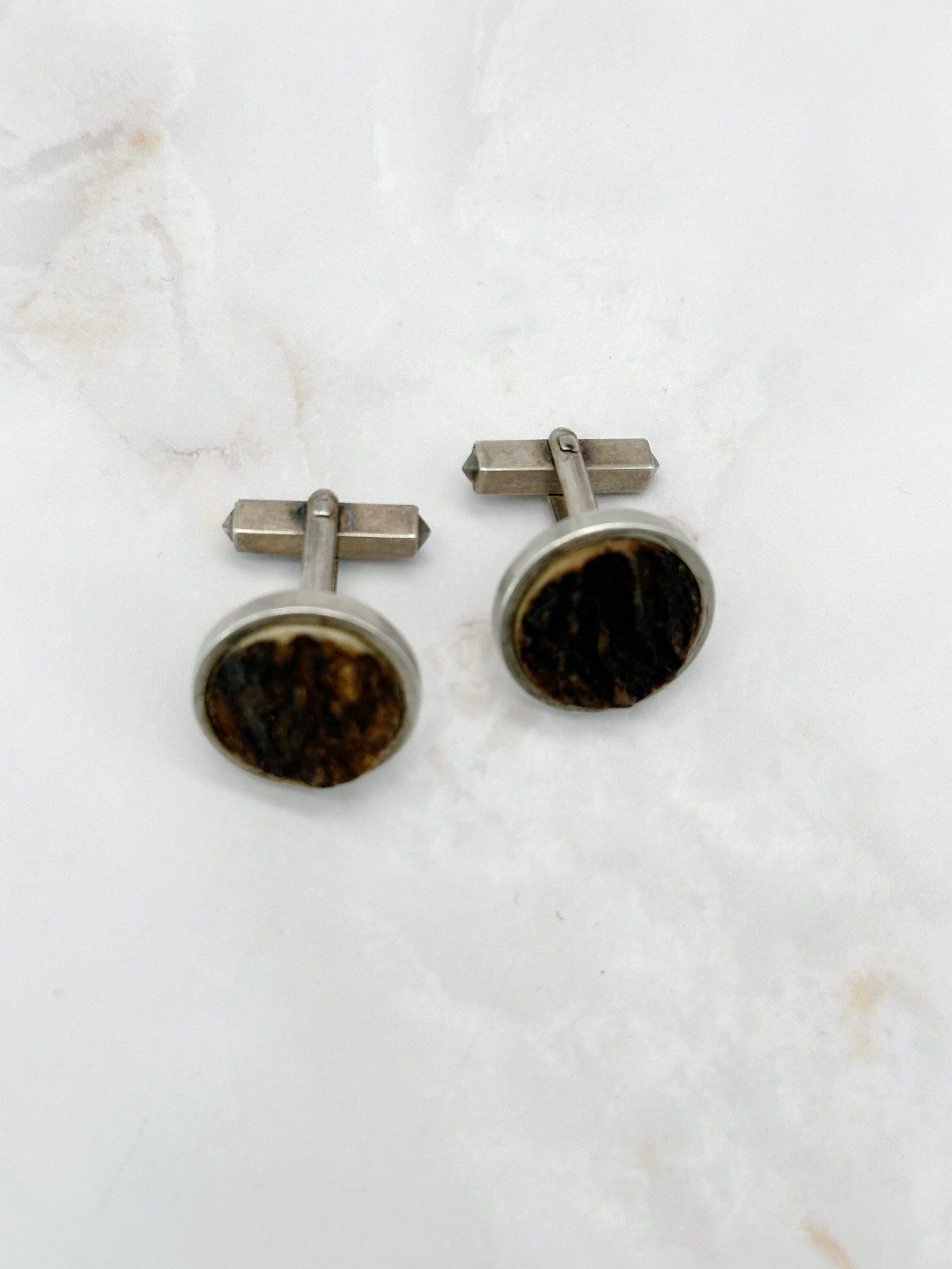 Cufflinks made of 800 silver with horn