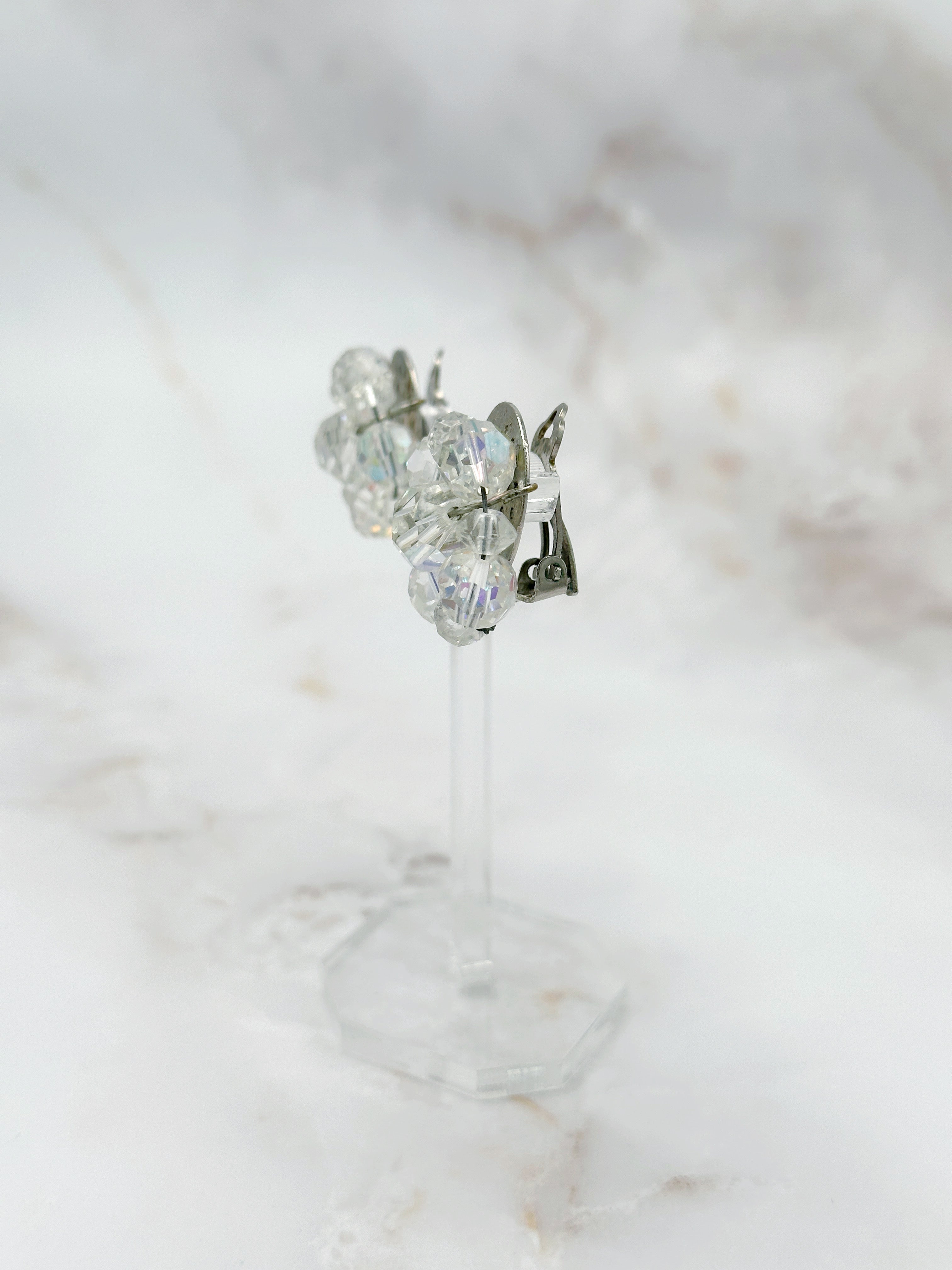 Vintage Ohrclips mit glitzernden Perlen