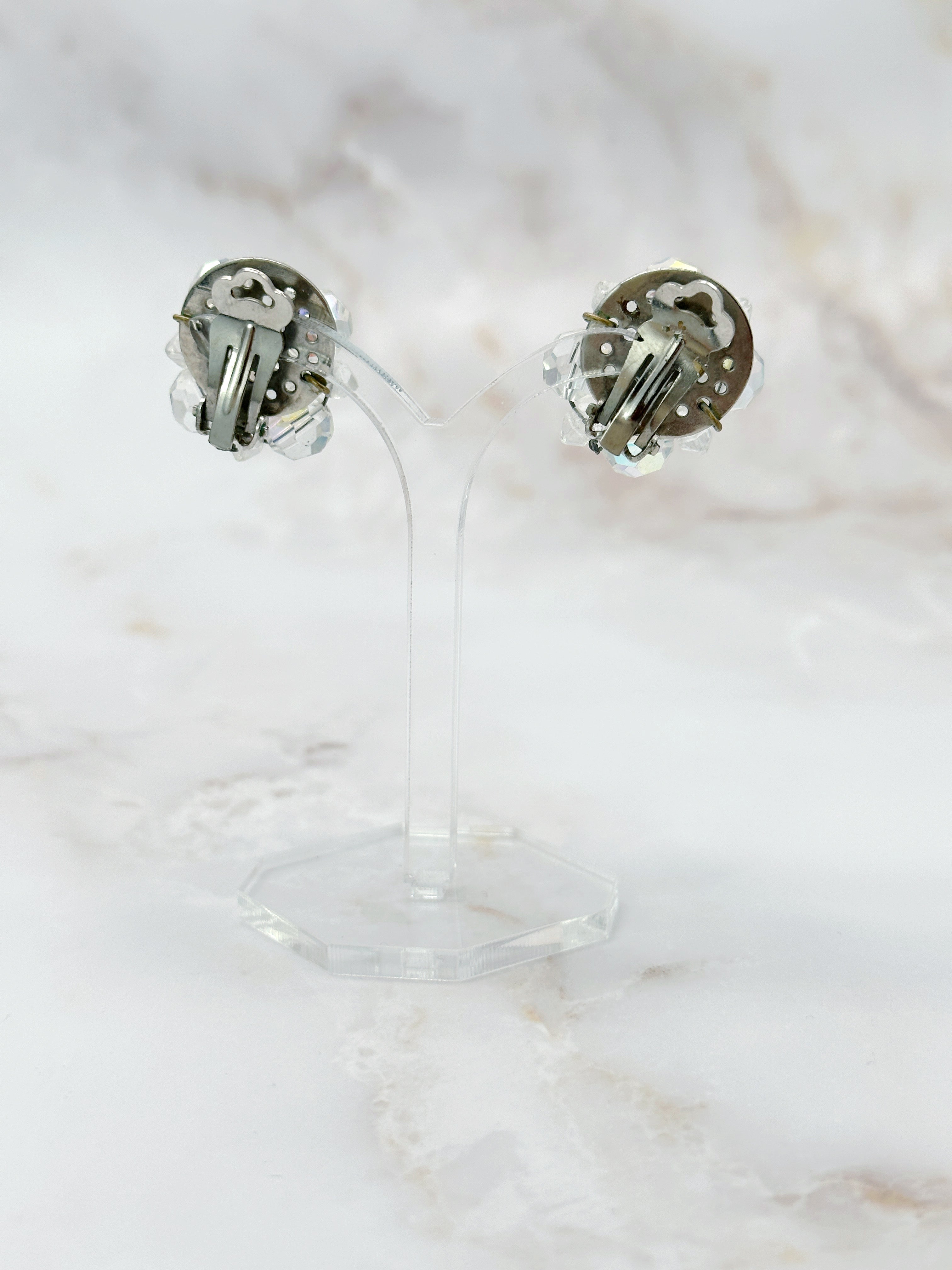 Vintage Ohrclips mit glitzernden Perlen