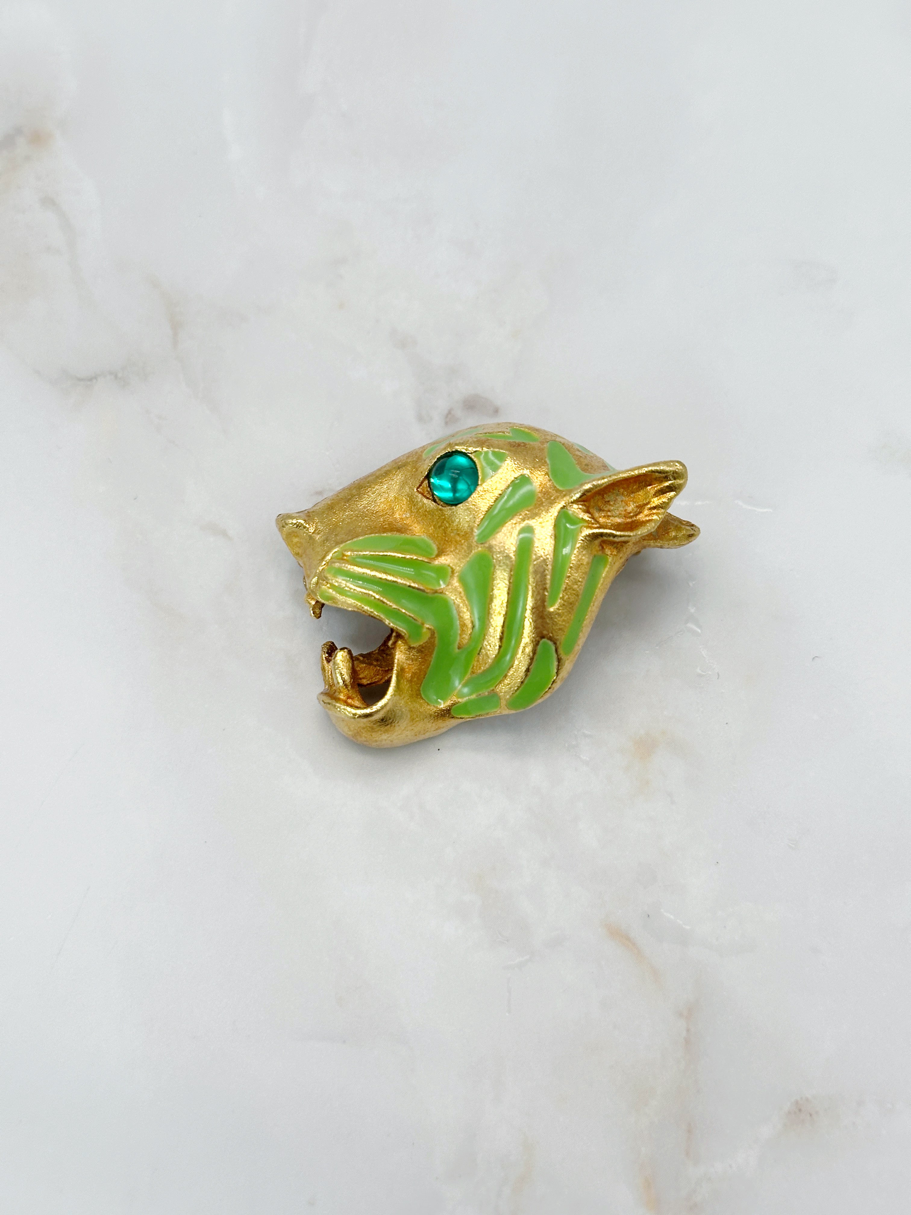 Vintage brooch tiger head enamel & rhinestones