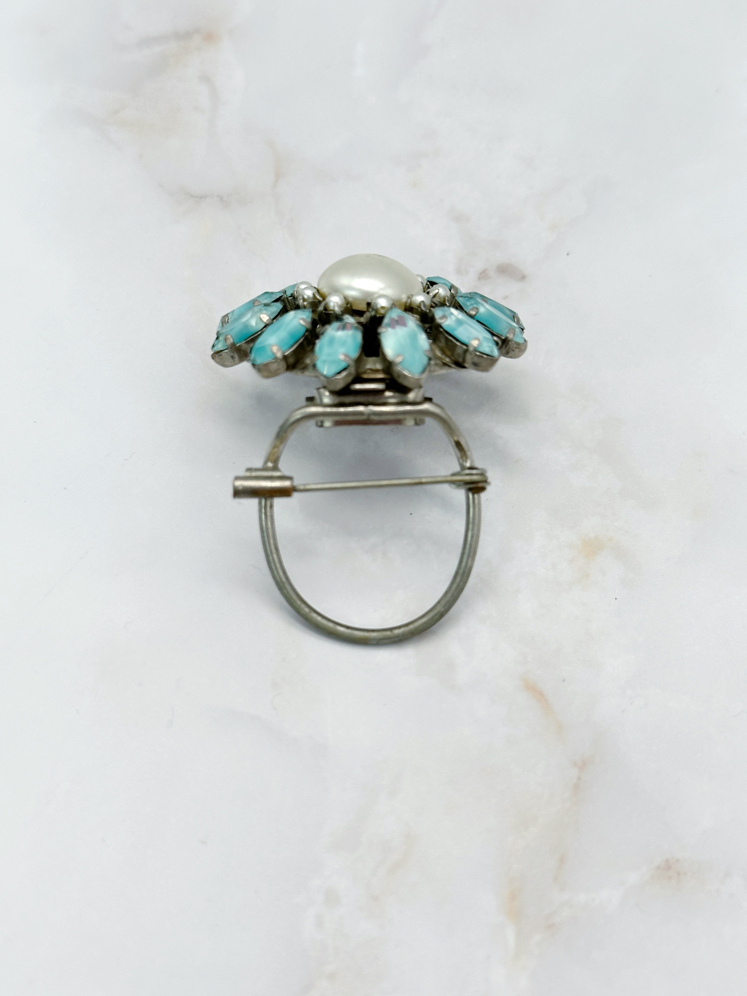 Vintage brooch turquoise glass beads & crystals