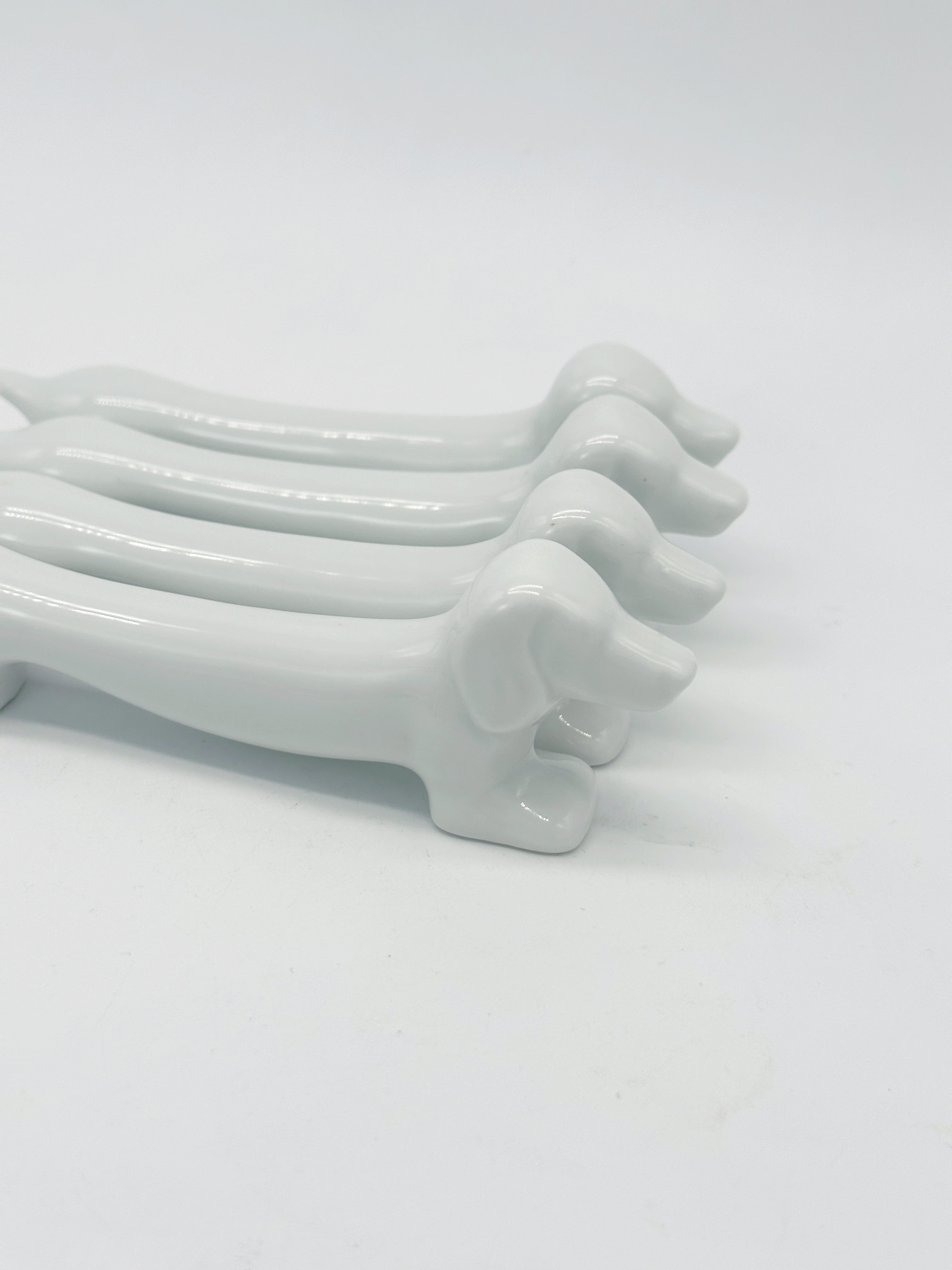Set of vintage knife rests with animal motifs in porcelain