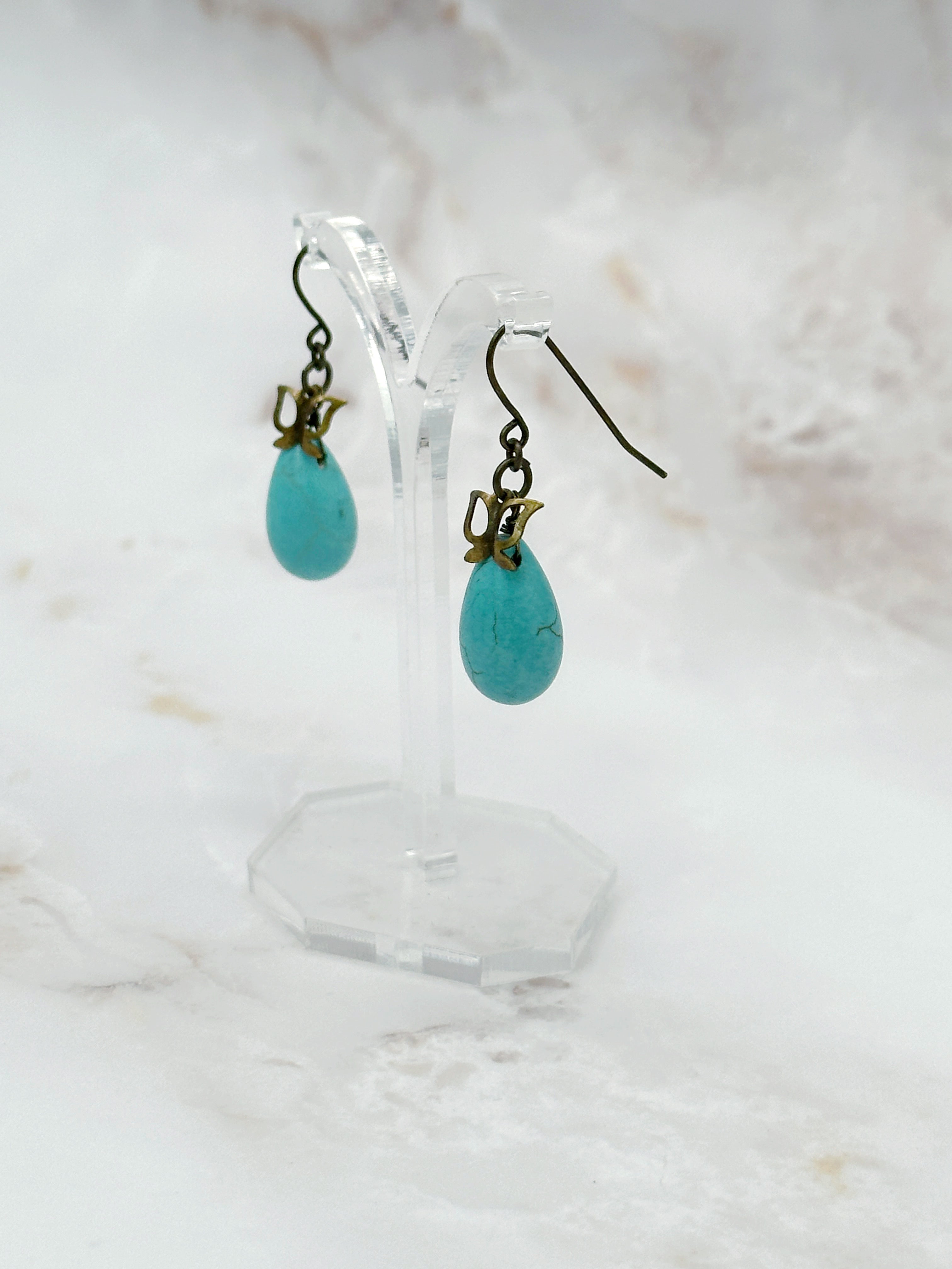 Earrings with drop pendant
