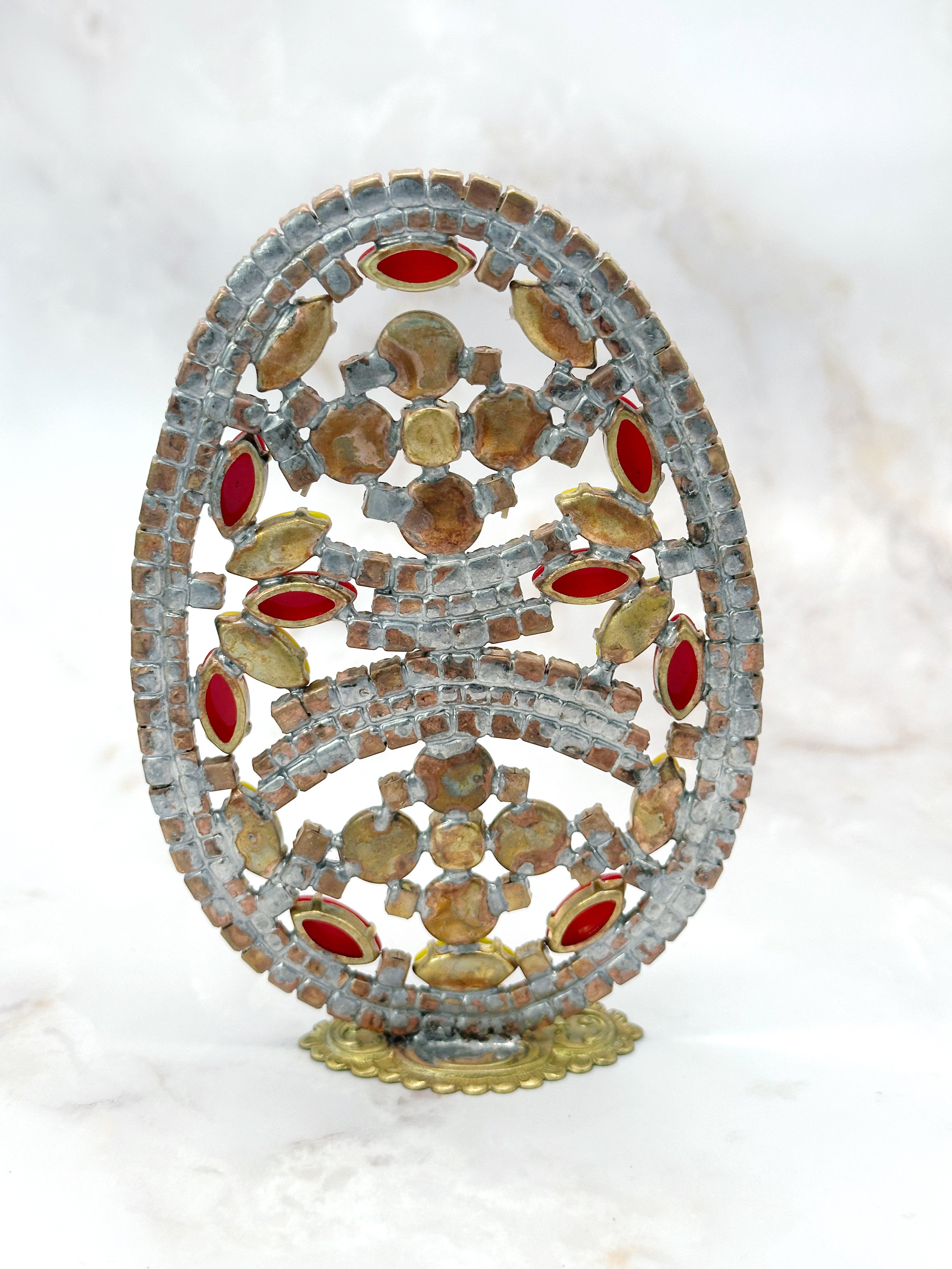 Prachtvolles Gablonzer Osterei handgefertigt mit geschliffenen Glassteinen