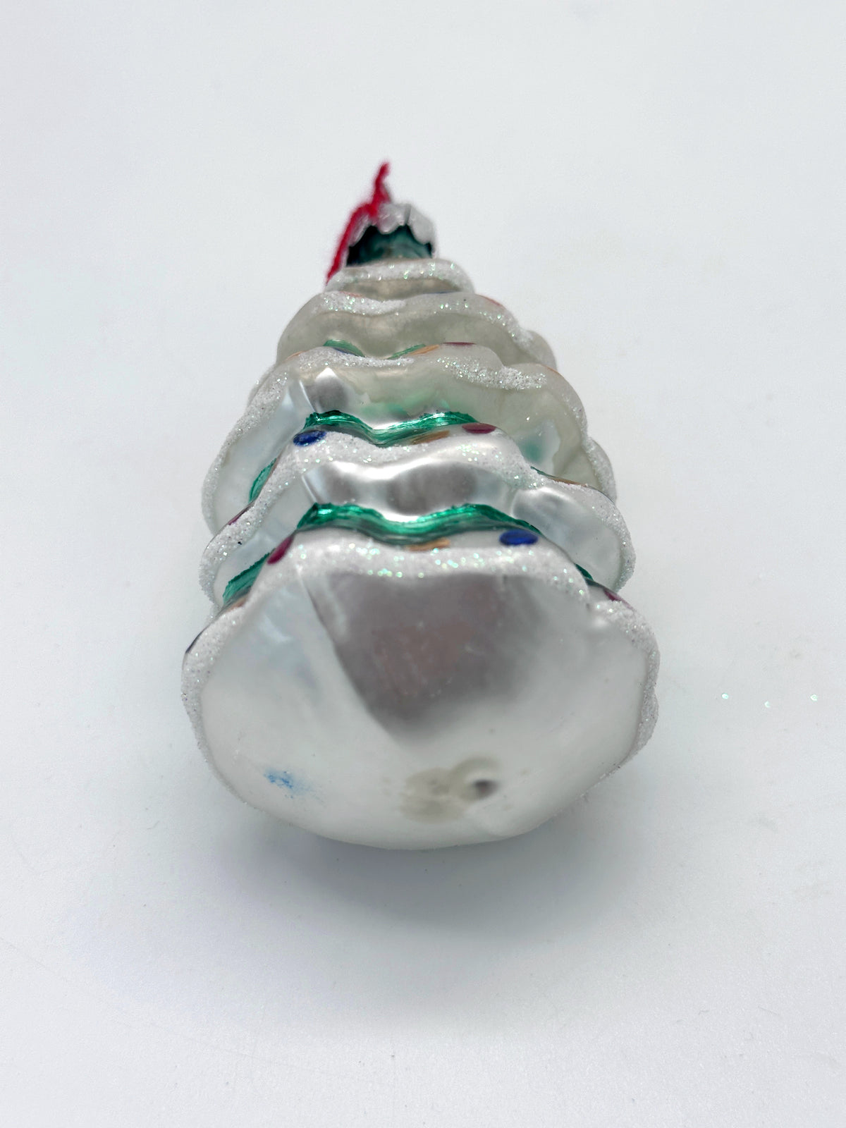 Mundgeblasener Christbaumanhänger aus Glas – grüner Weihnachtsbaum mit Glitzer und Punkten