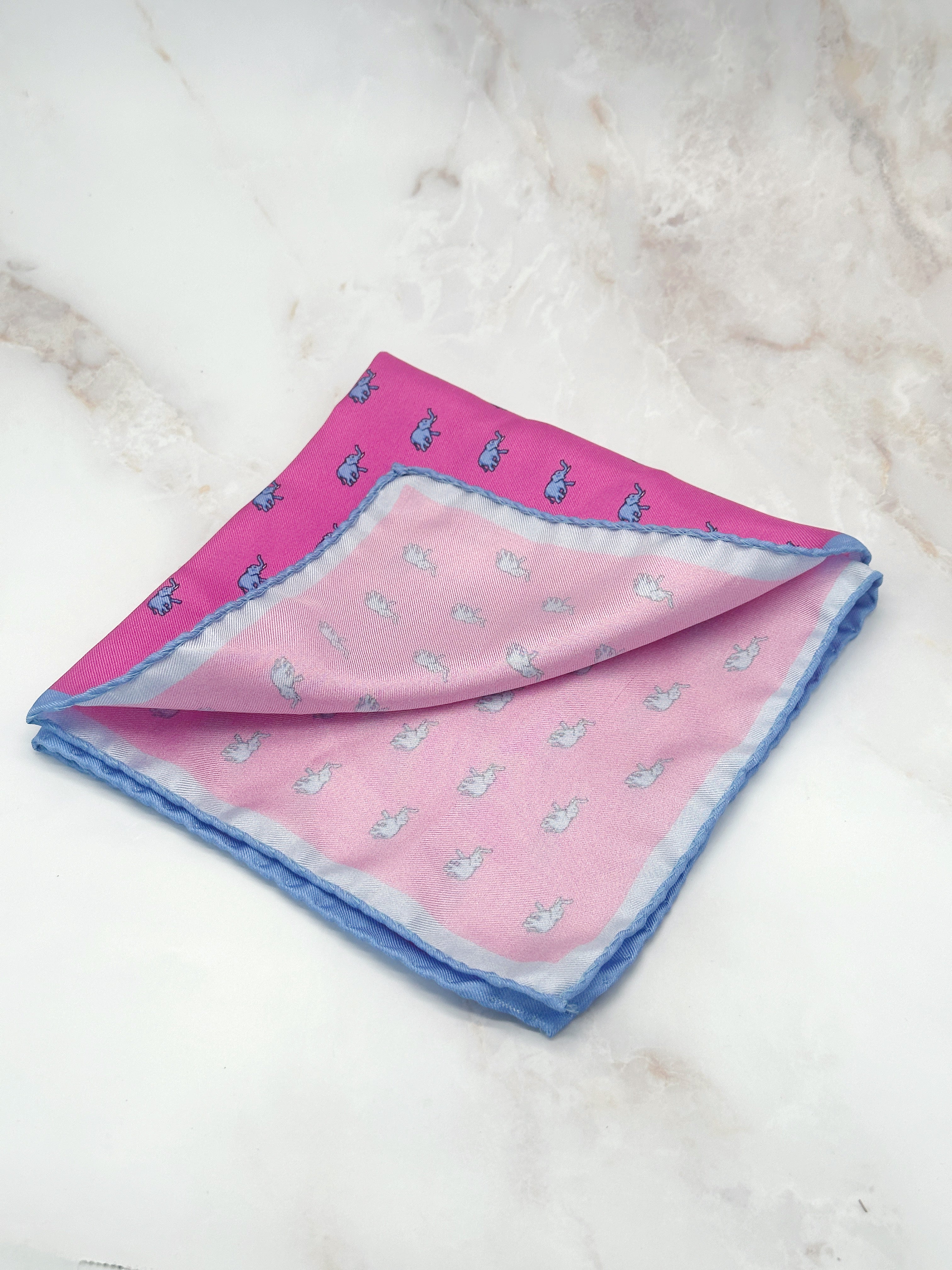 Einstecktuch aus Seide mit Elefantenmuster in Pink und Hellblau