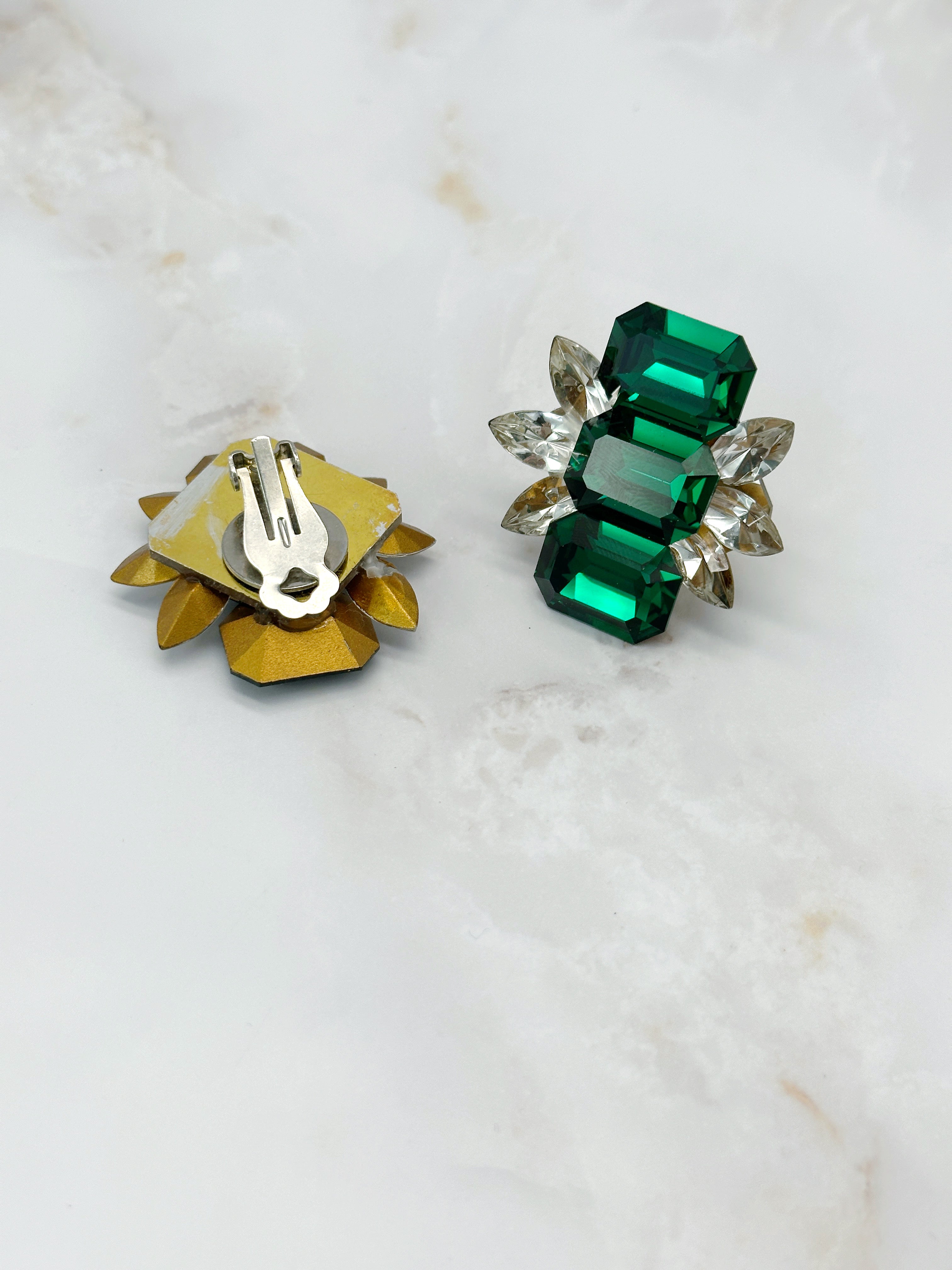 Grüne Vintage Chunky Ohrhänger mit Lucite und Glaskristallen