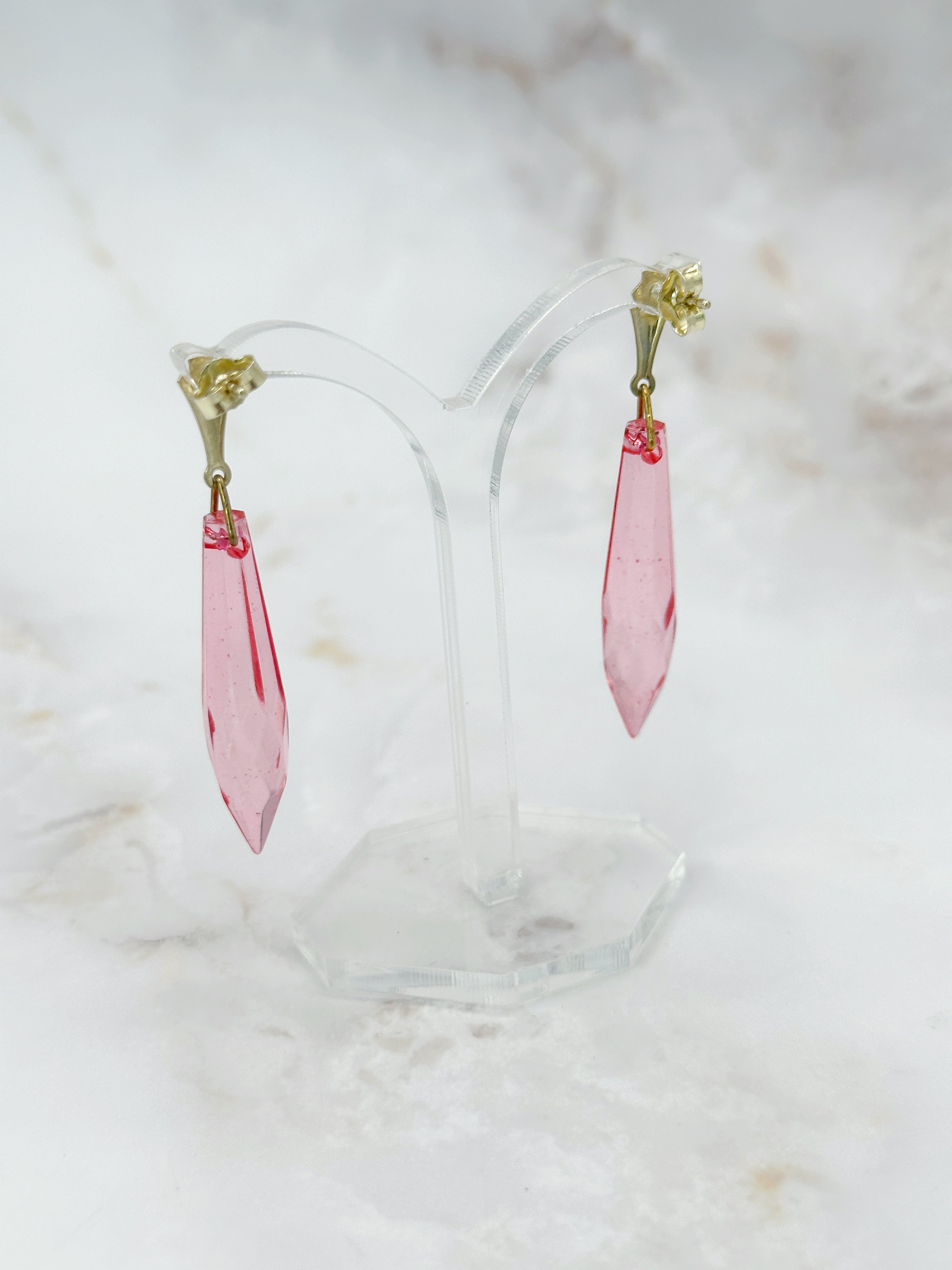 Pinke Lucite Ohrstecker mit vergoldetem 925 Silber
