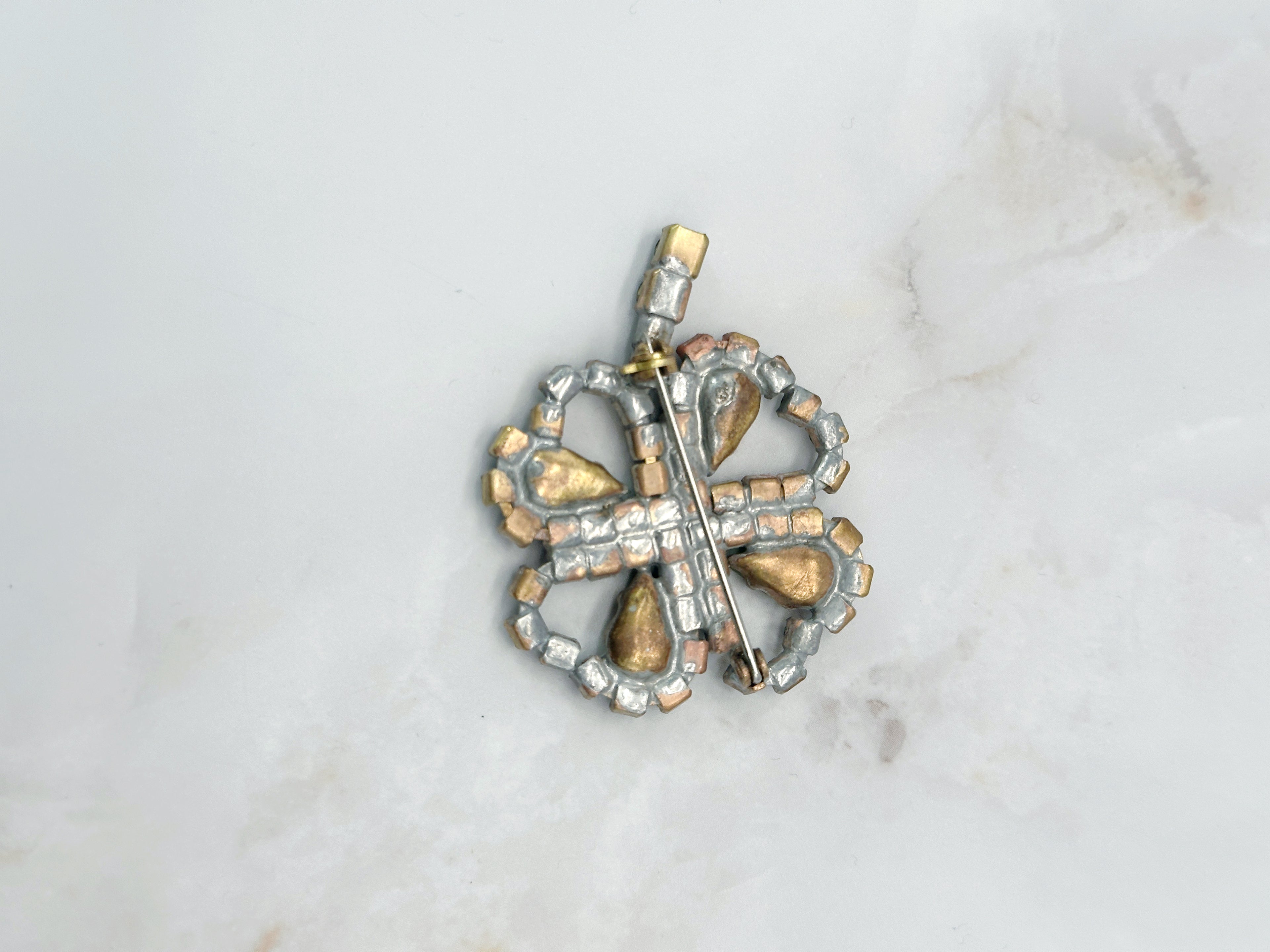 Funkelnde Gablonzer Brosche Kleeblatt Hellgrün