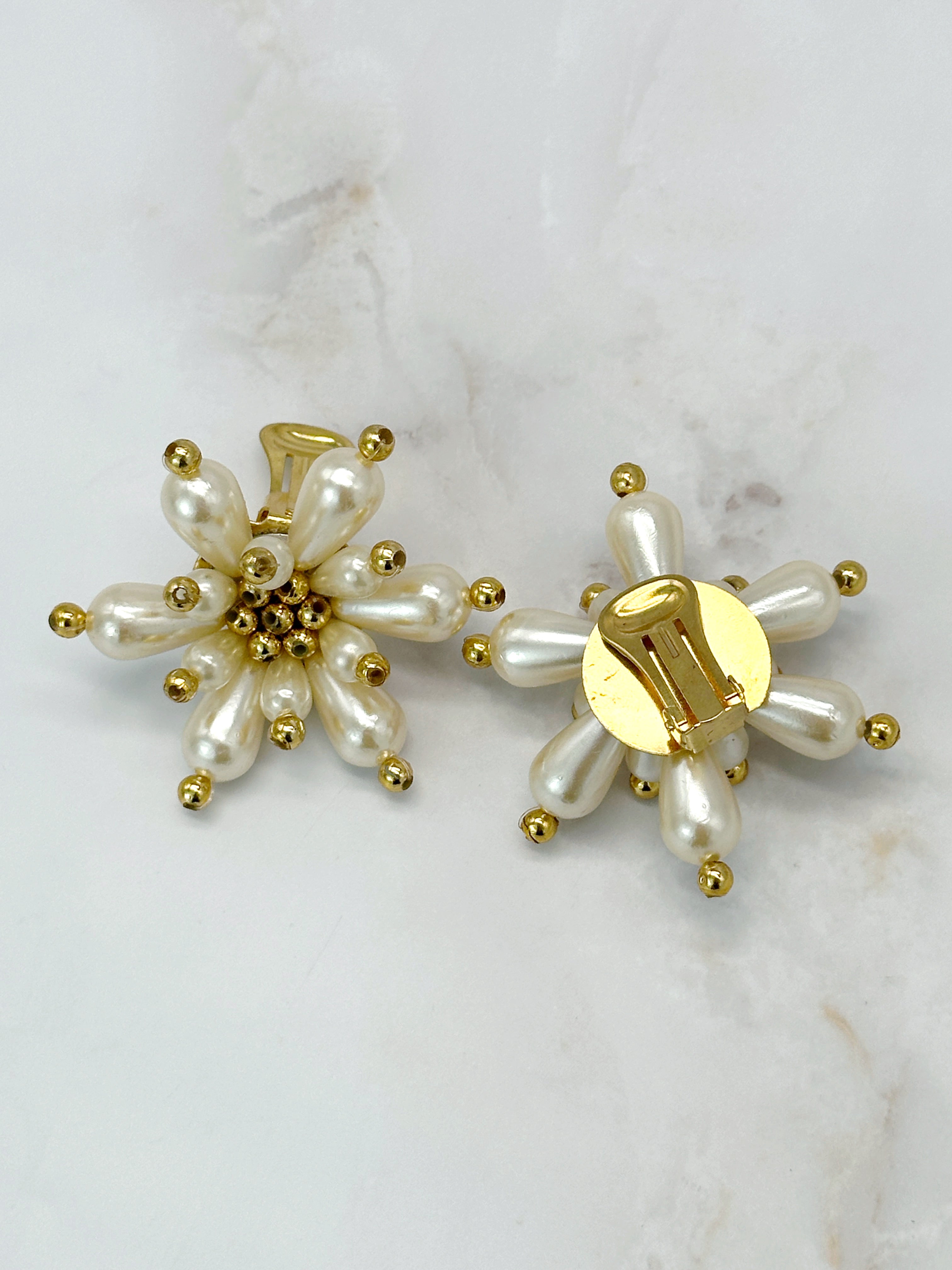 Große Vintage Blumen Ohrclips Kunstperlen Statement