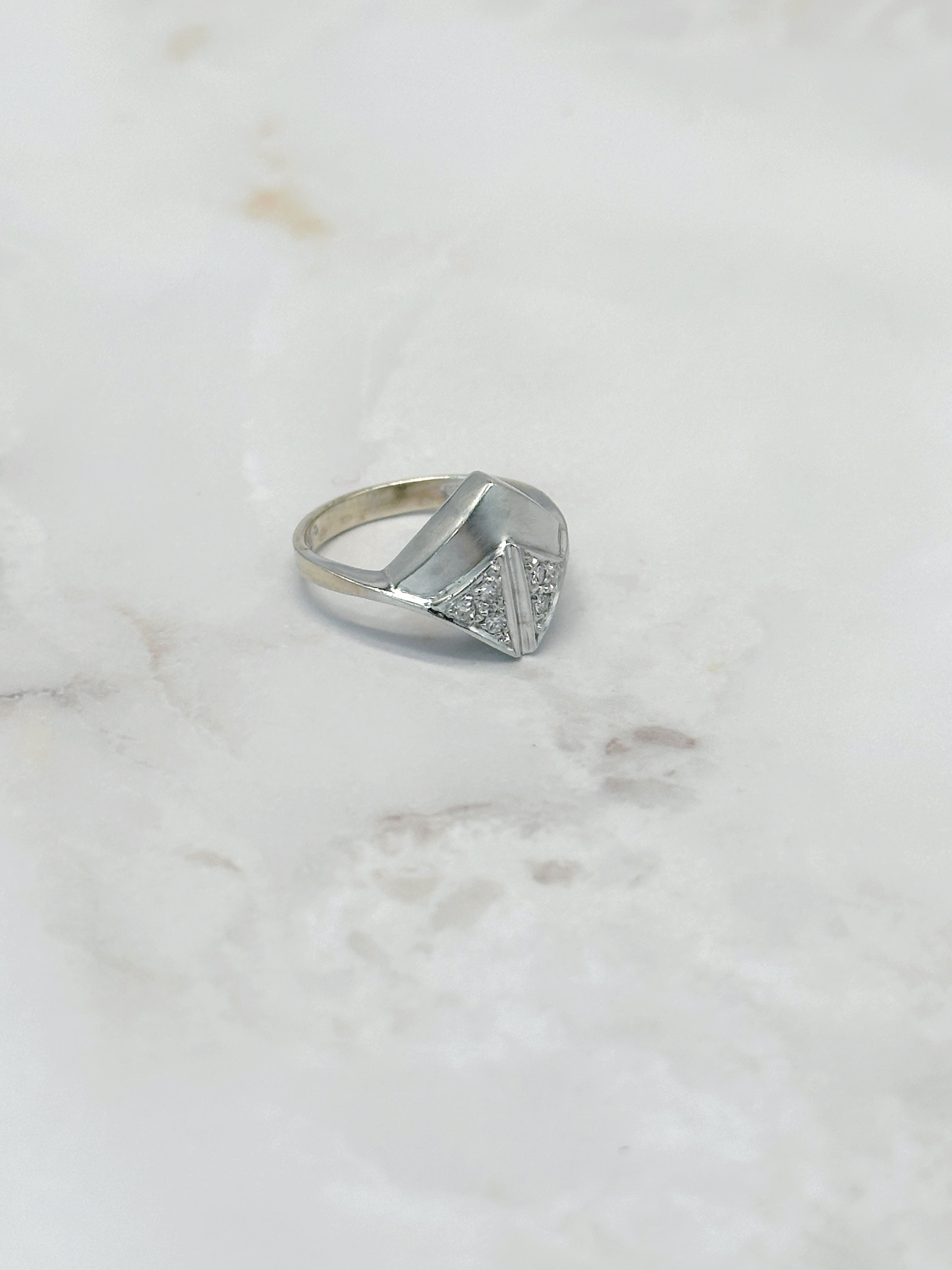 Extravaganter Bicolor Design-Ring mit Diamanten