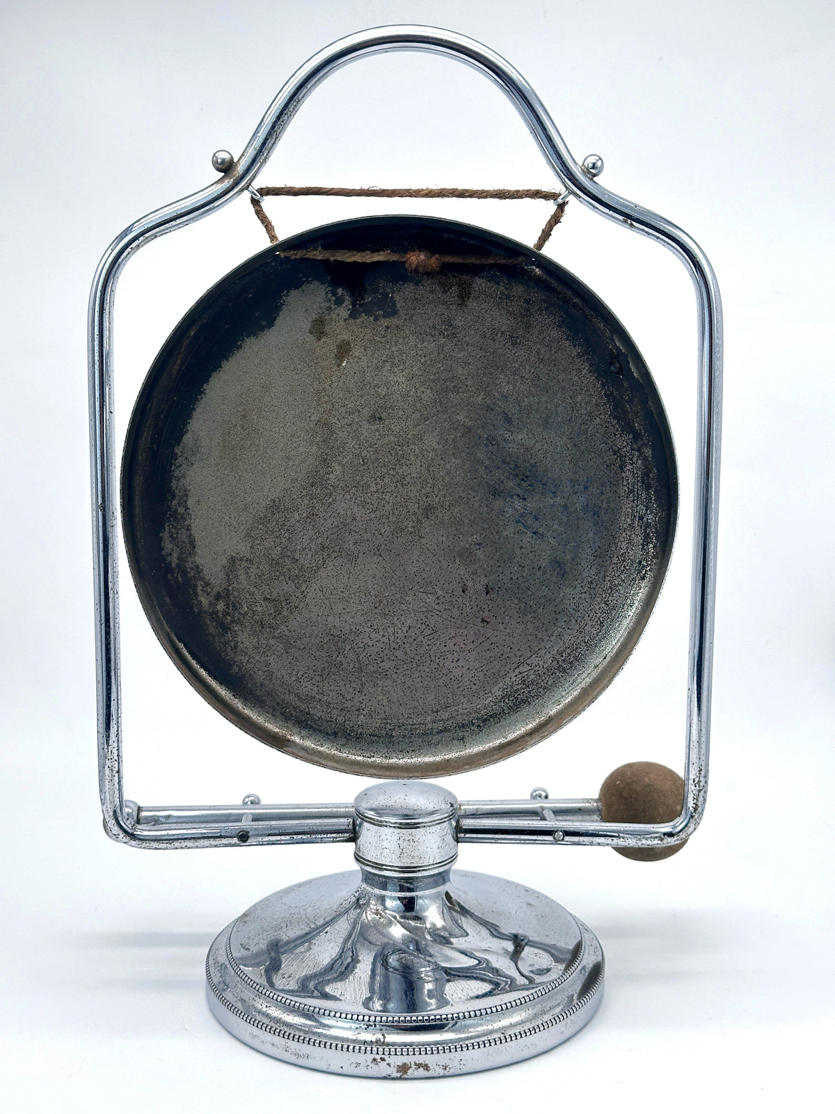Vintage-Tischgong aus vernickeltem Metall – dekorativer Essensgong