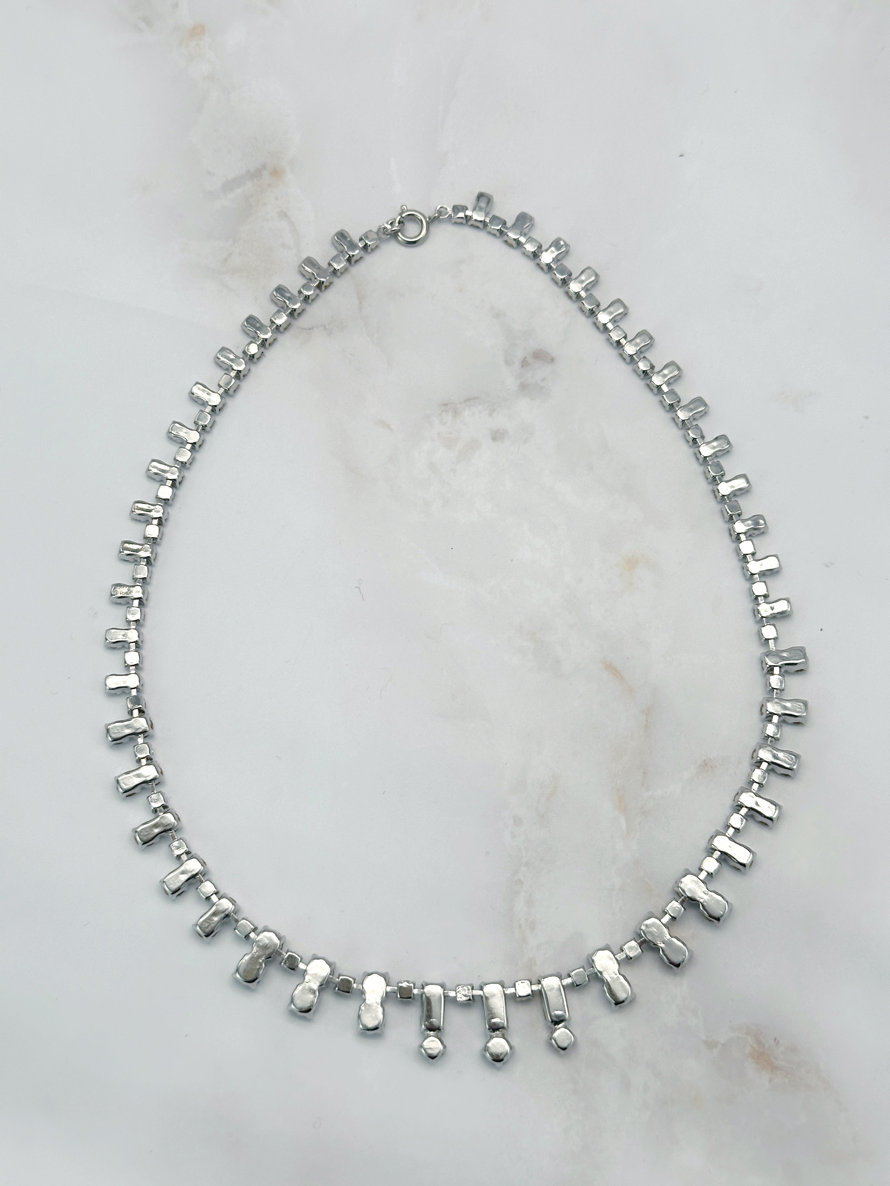 Vintage Strass Collier mit funkelnden eckigen Elementen