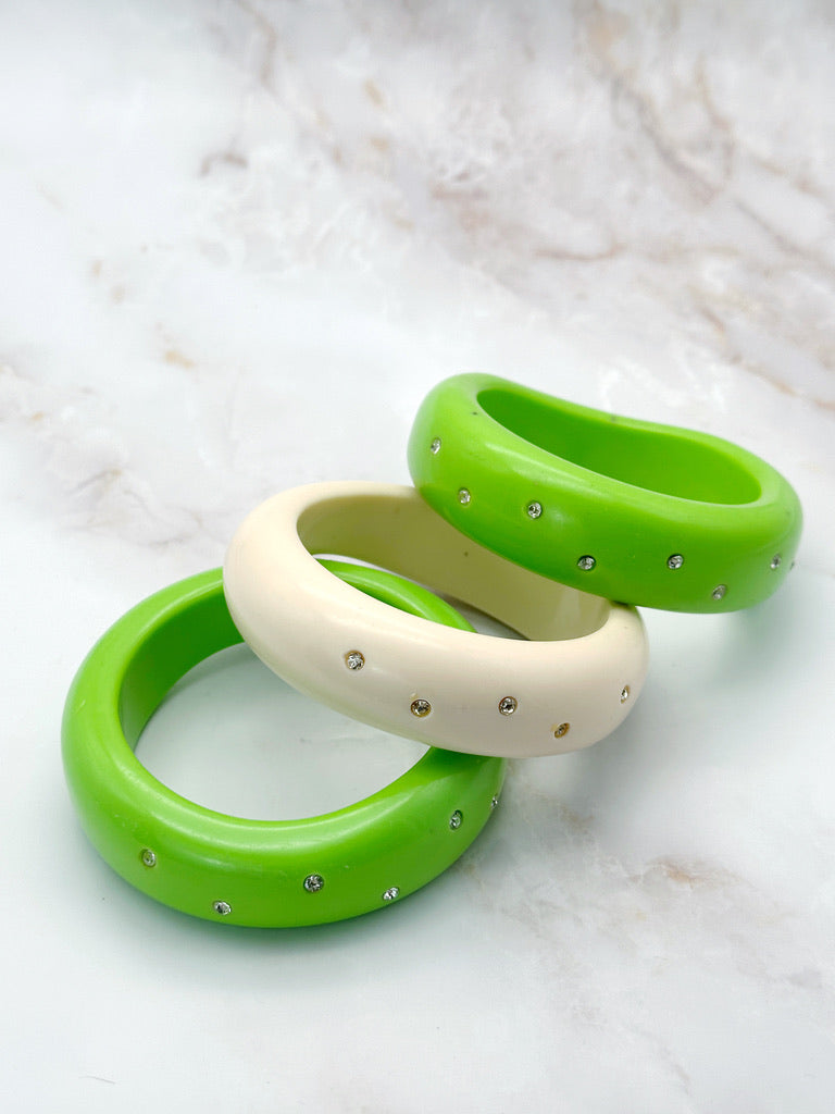 Chunky vintage bangles in green &amp; beige