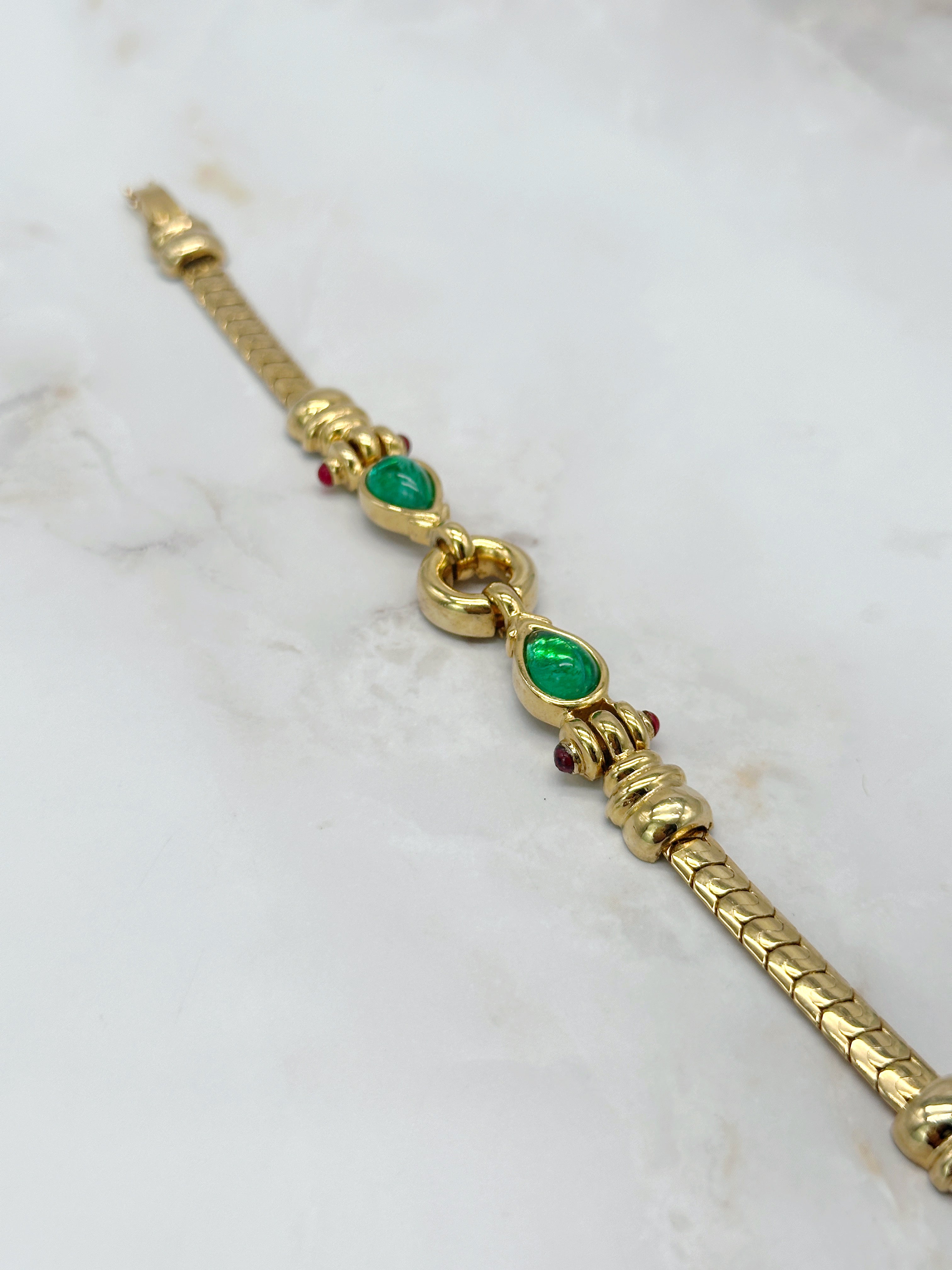 Vintage Armband mit grünen Glassteinen um 1980