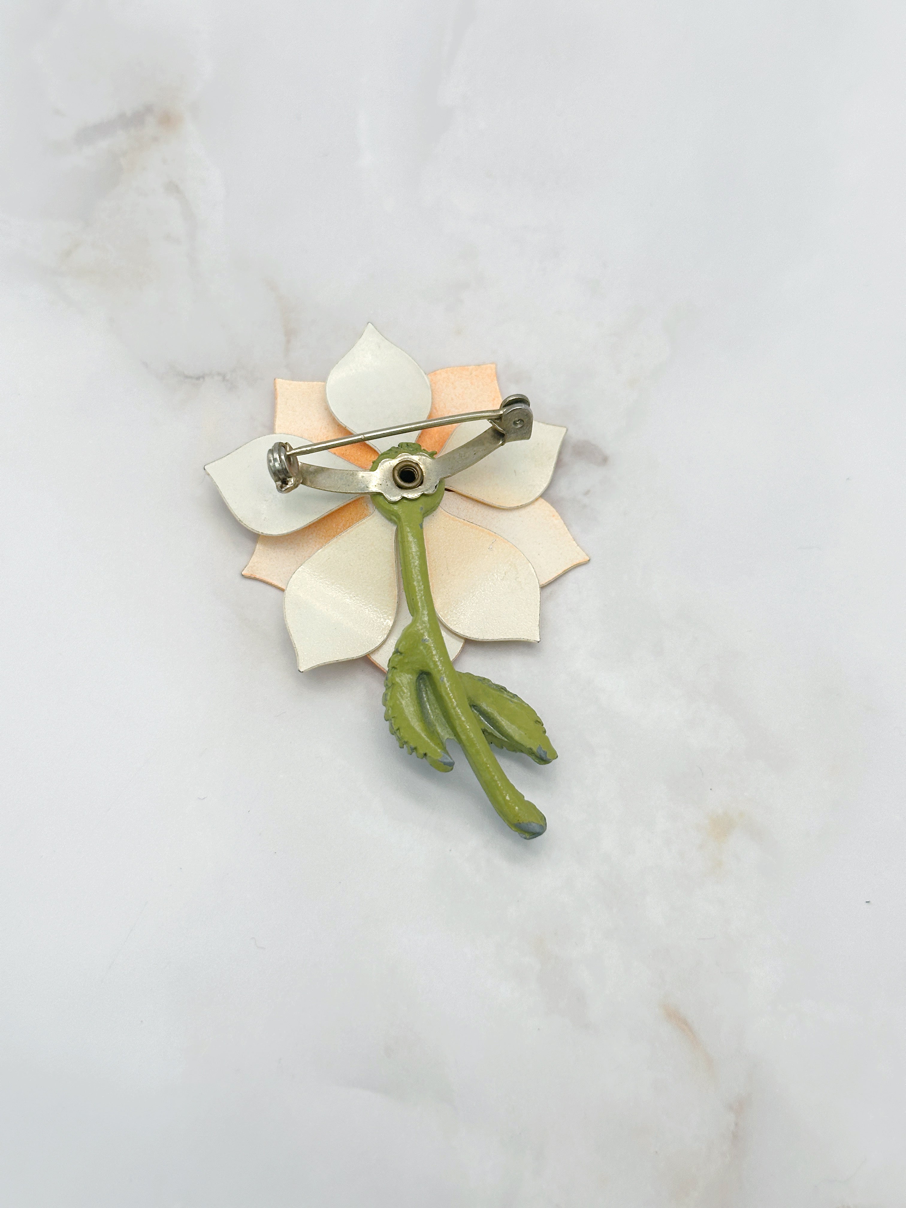 Florale Vintage Blumenbrosche aus den 70ern