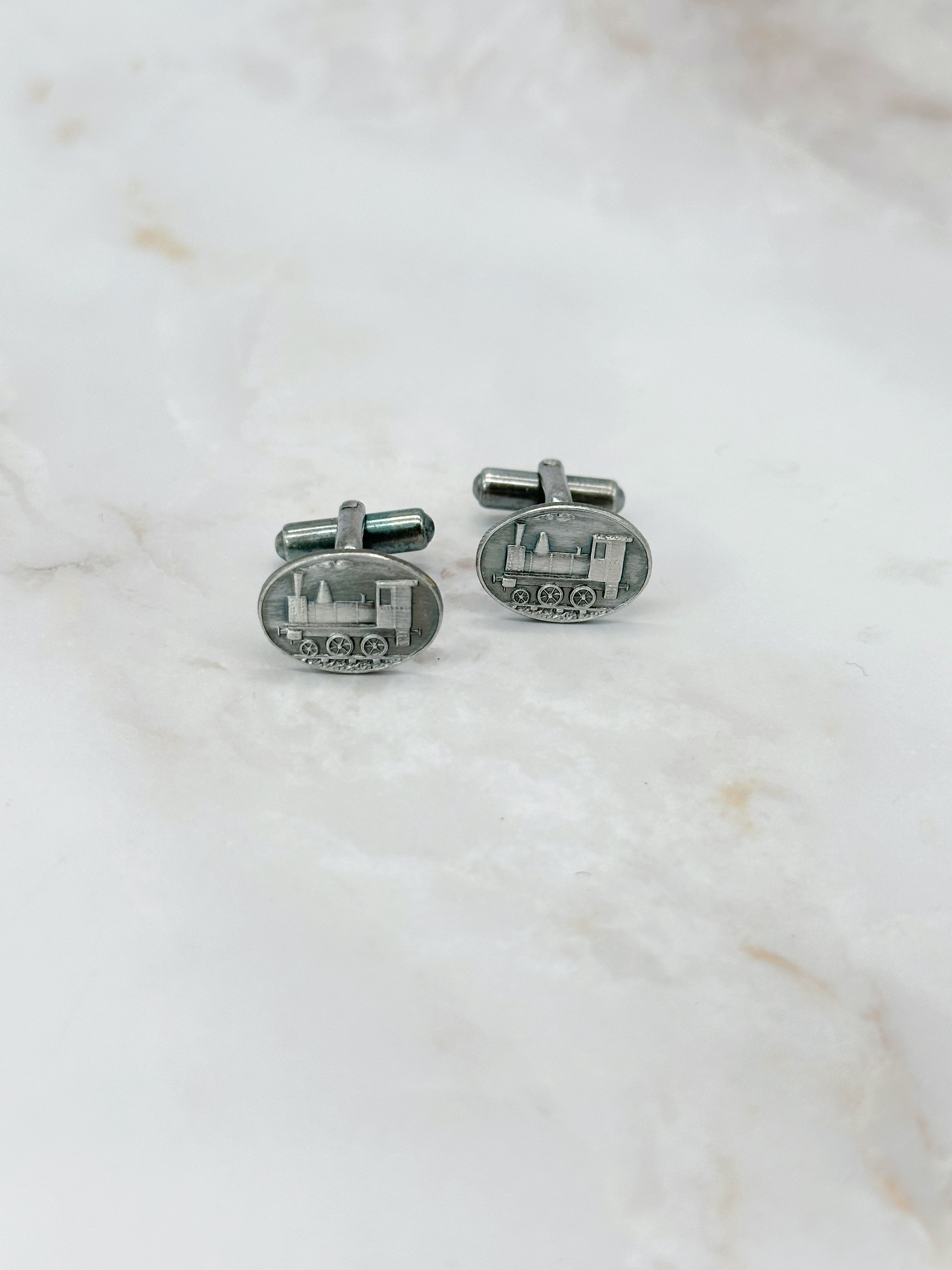 Vintage Manschettenknöpfe mit Lokomotiven-Motiv versilbert