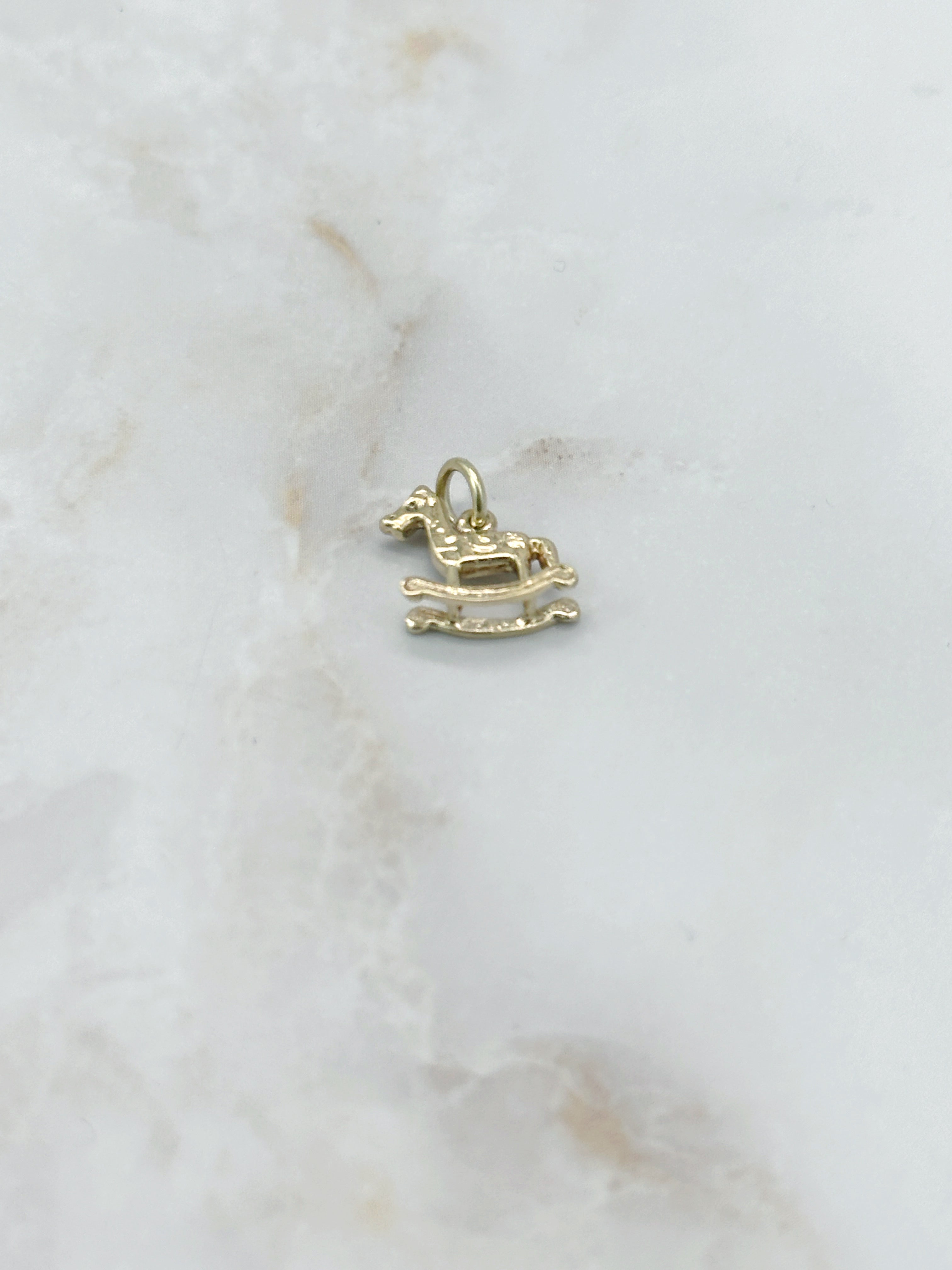 Vintage Schaukelpferd Anhänger in 585 Gelbgold