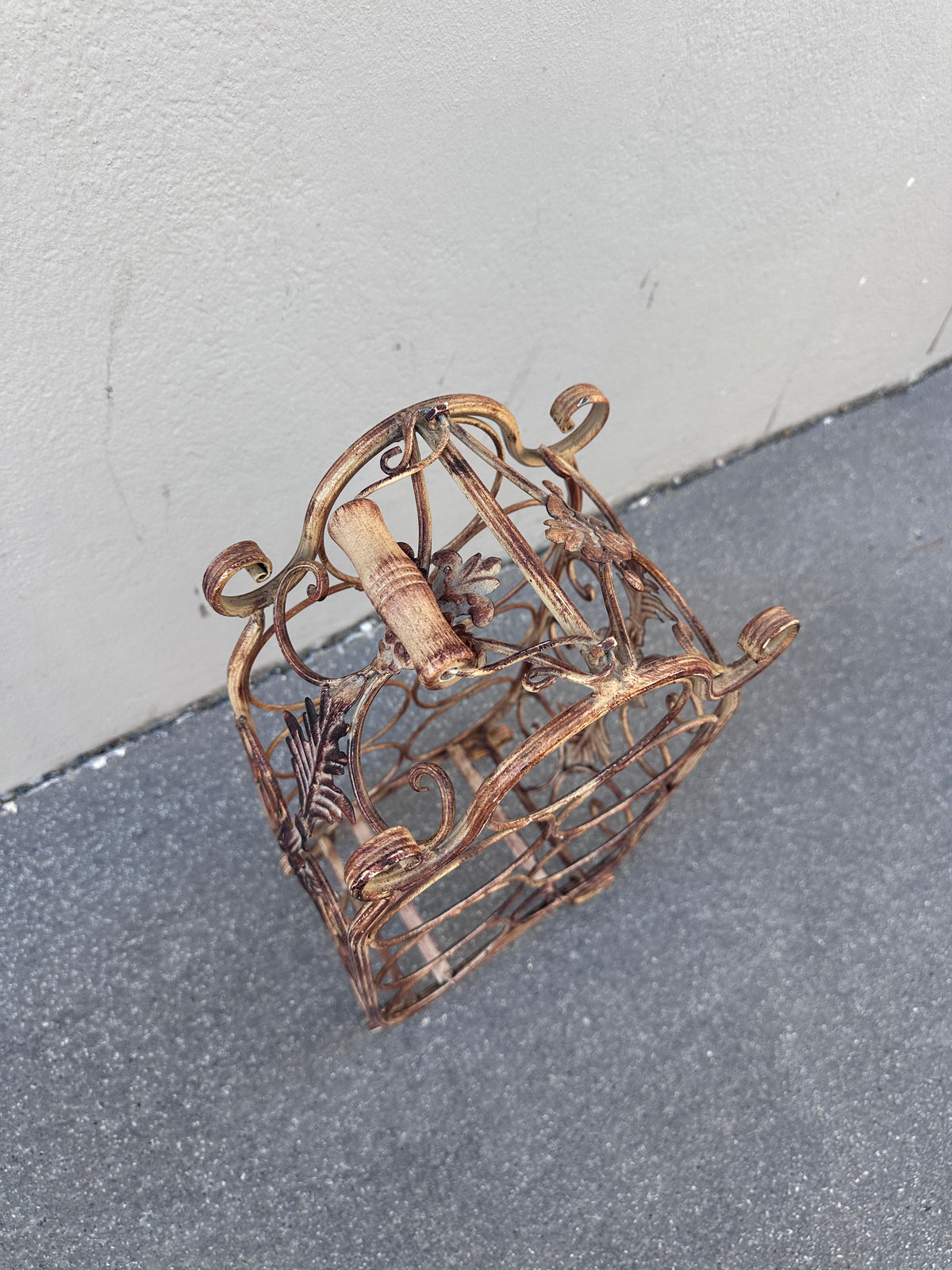 Vintage Weinflaschenhalter / kleines Weinregal