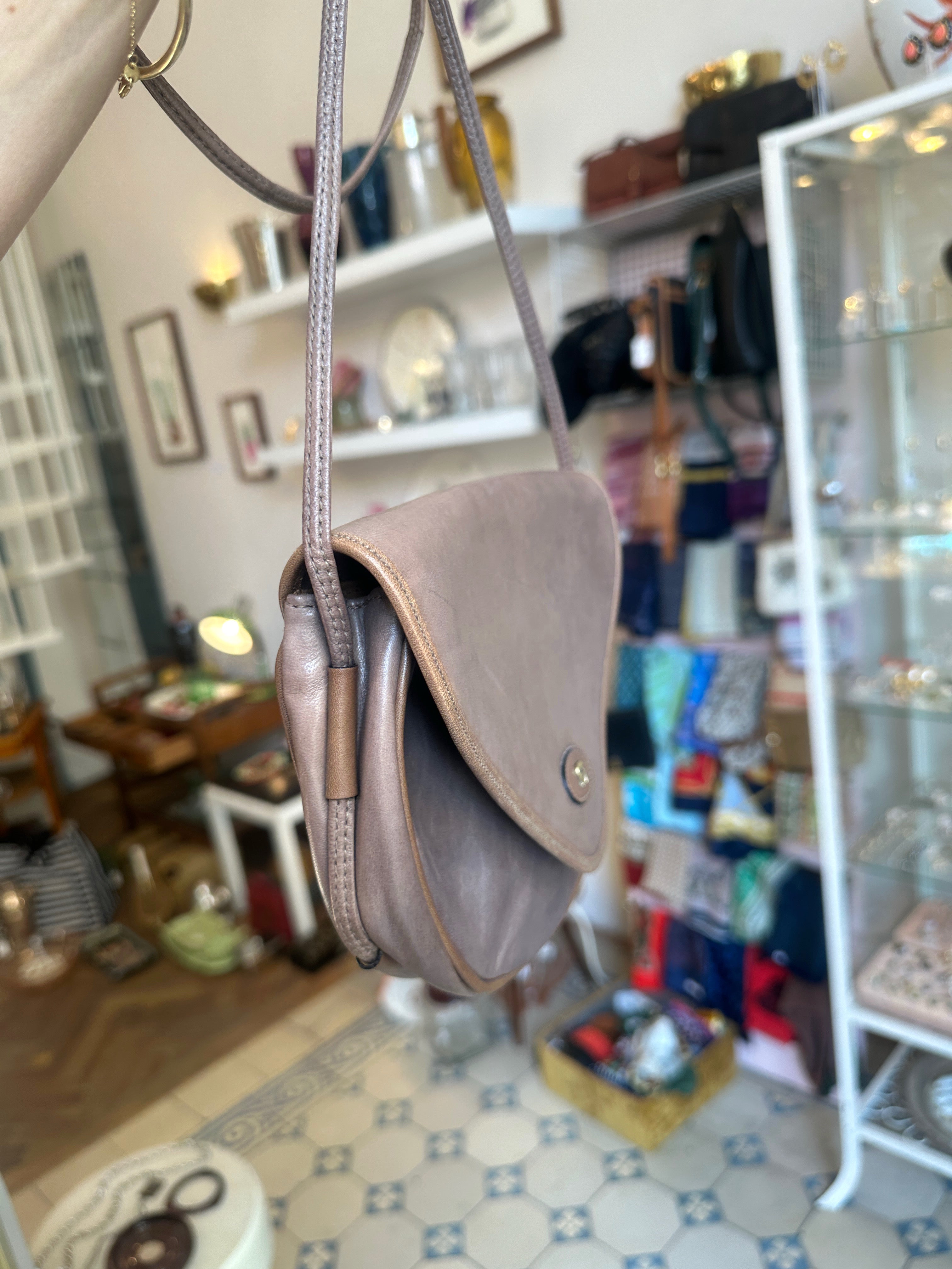 Vintage Crossbody-Tasche von Etienne Aigner in Greige