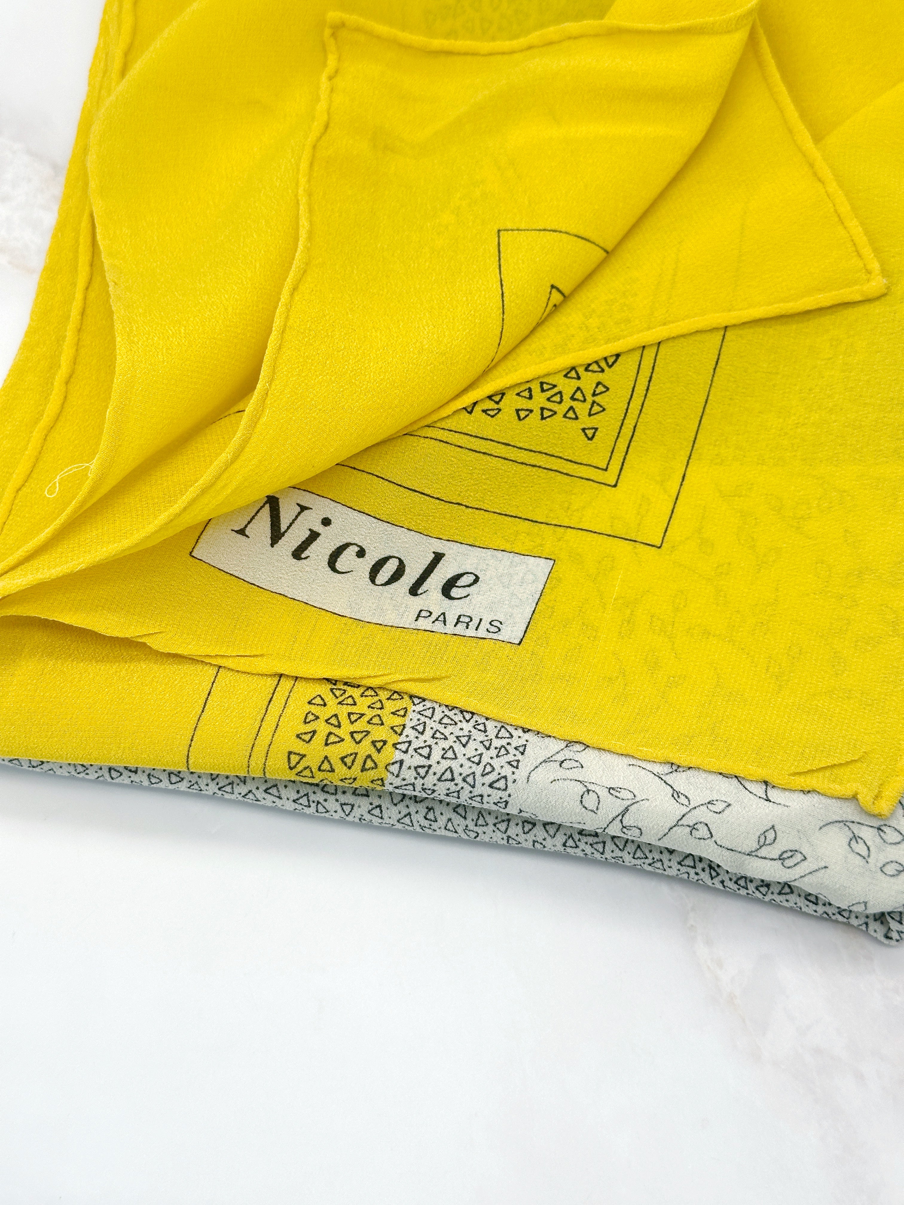 Vintage Seidentuch von Nicole Paris in Gelb, Schwarz und Weiß