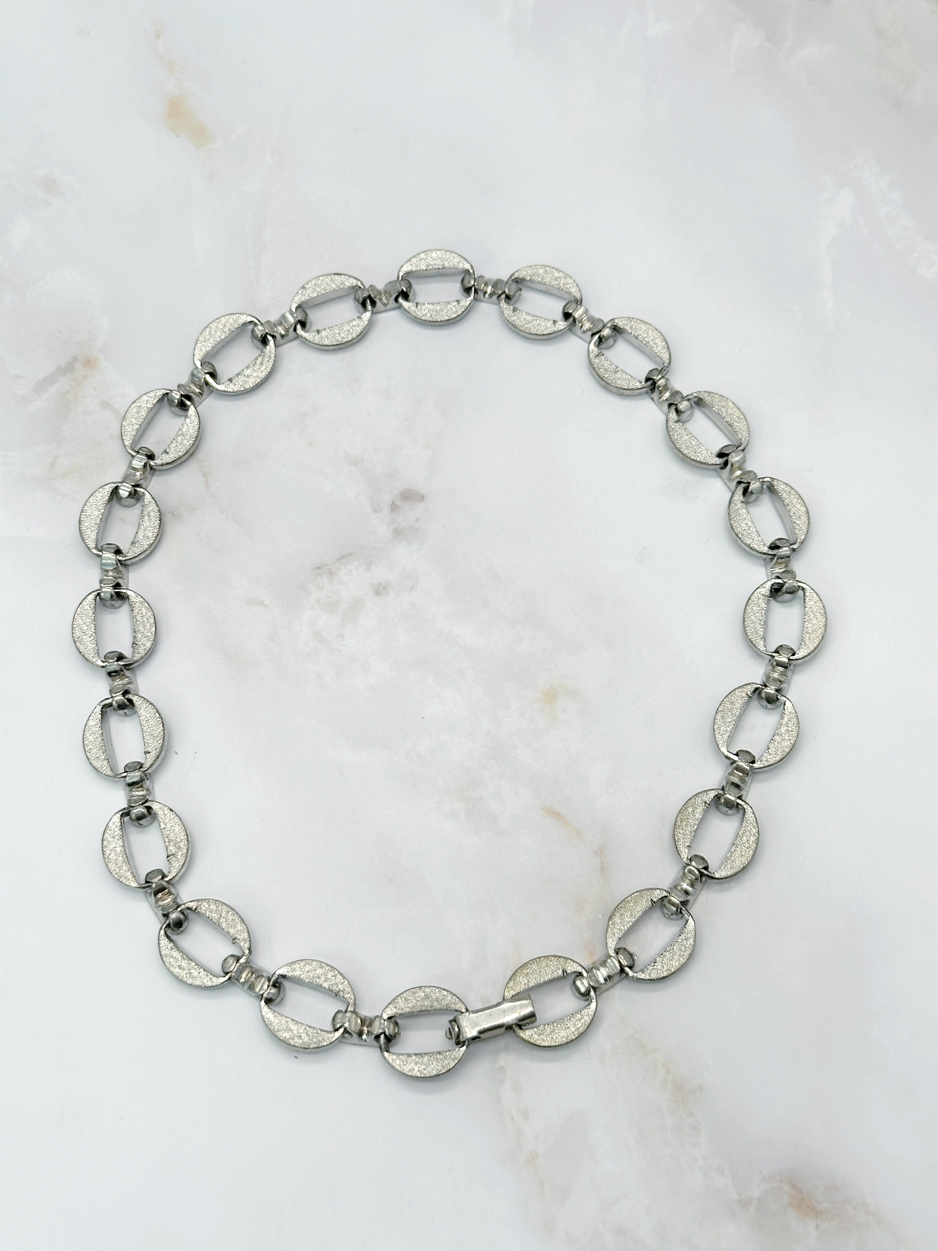 Strass Collier mit ovalen Gliedern