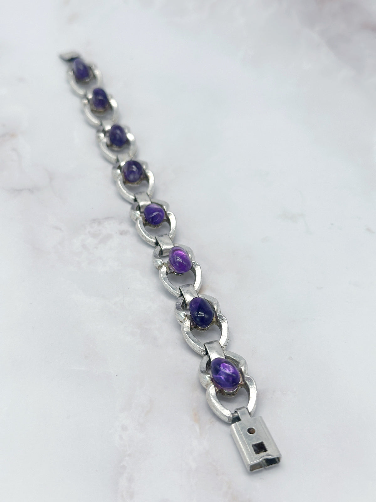 Vintage Armband mit Amethyst und silberfarbenen Gliedern