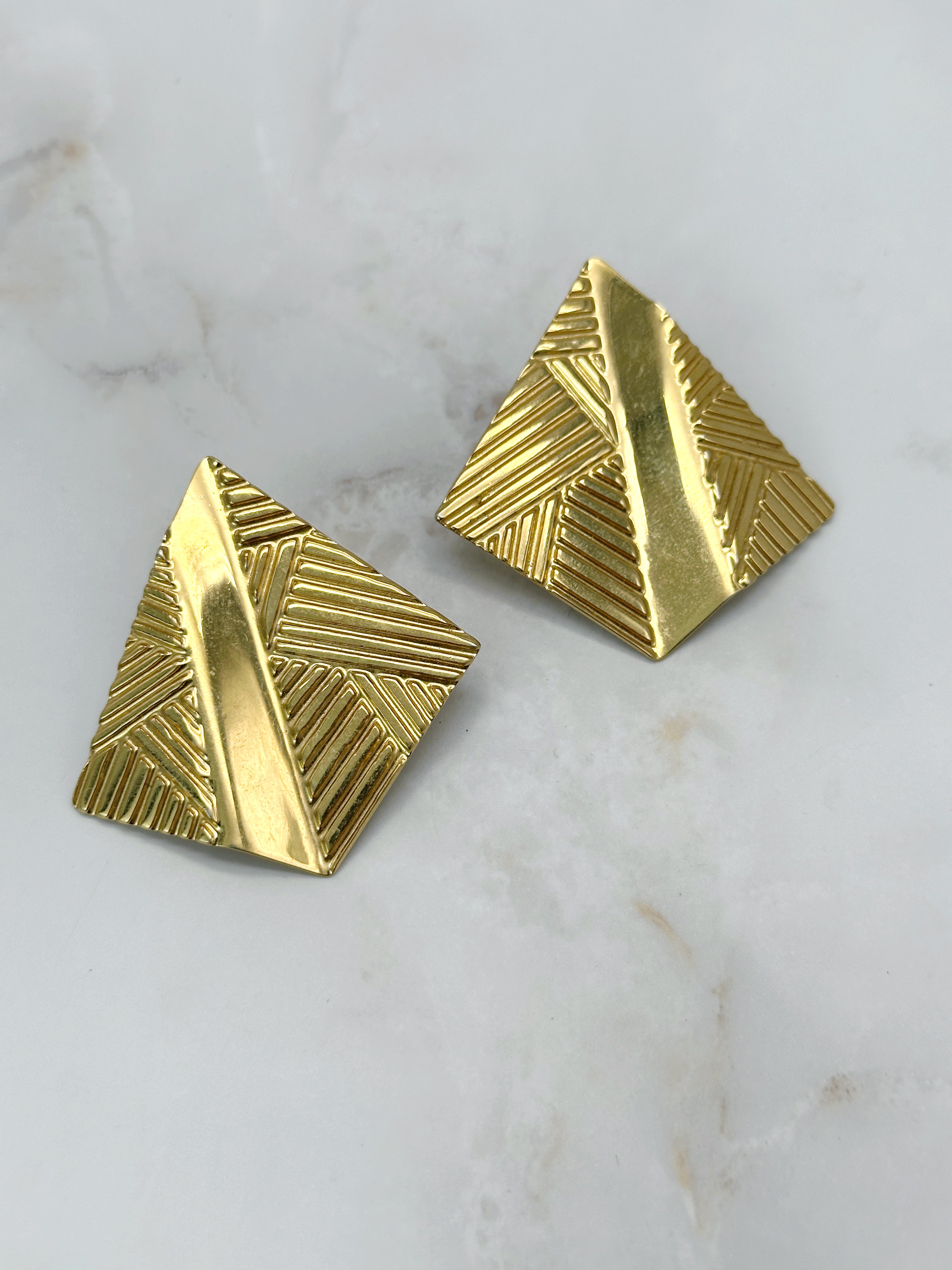 Vintage Statement Ohrstecker in Trapezform mit strukturierter Oberfläche