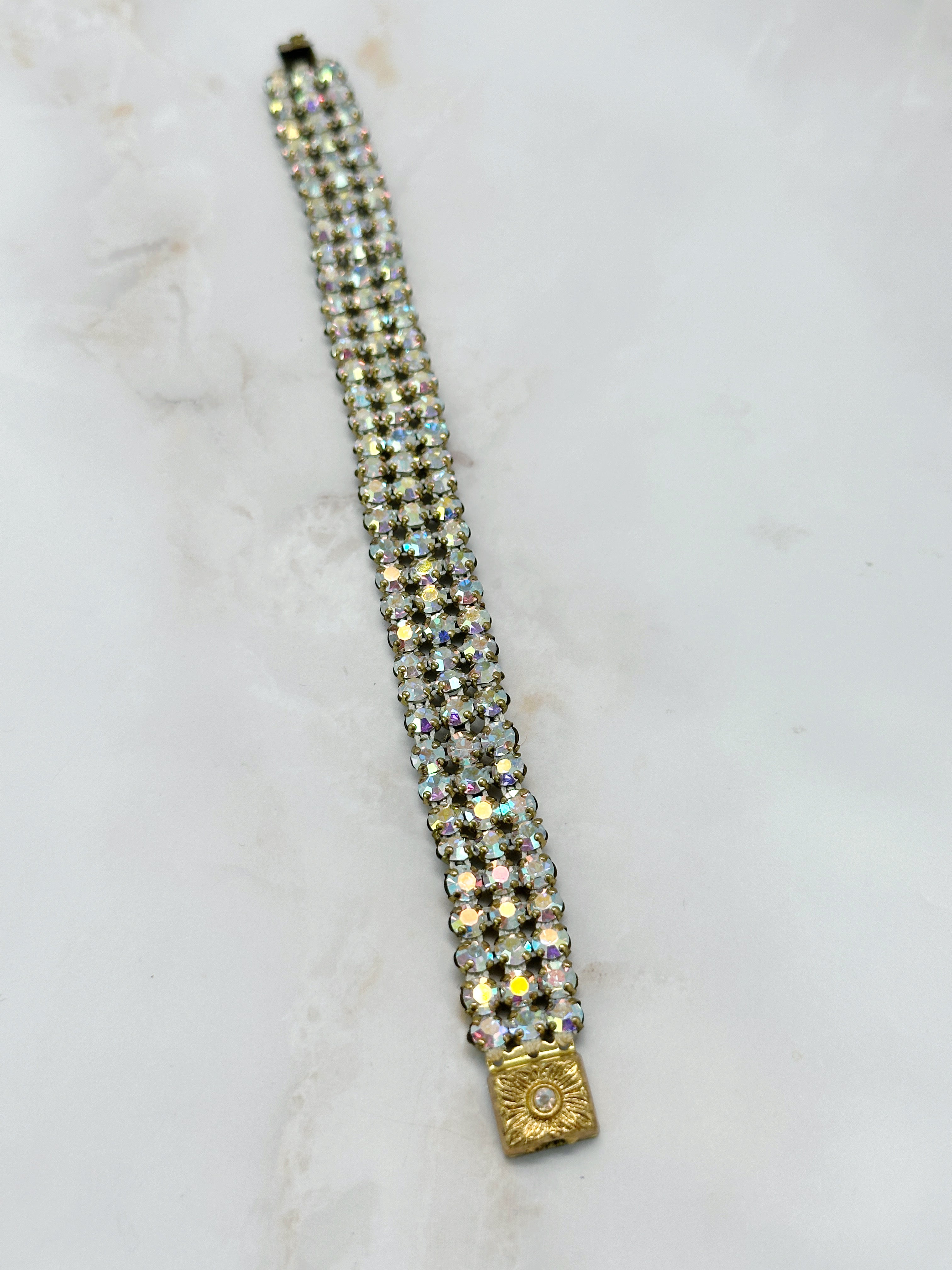 Dreireihiges Vintage Strass-Armband mit Aurora Borealis Effekt