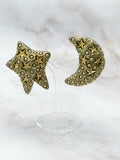 Asymmetrische Vintage Statement Ohrclips Mond & Stern aus goldenem Holz