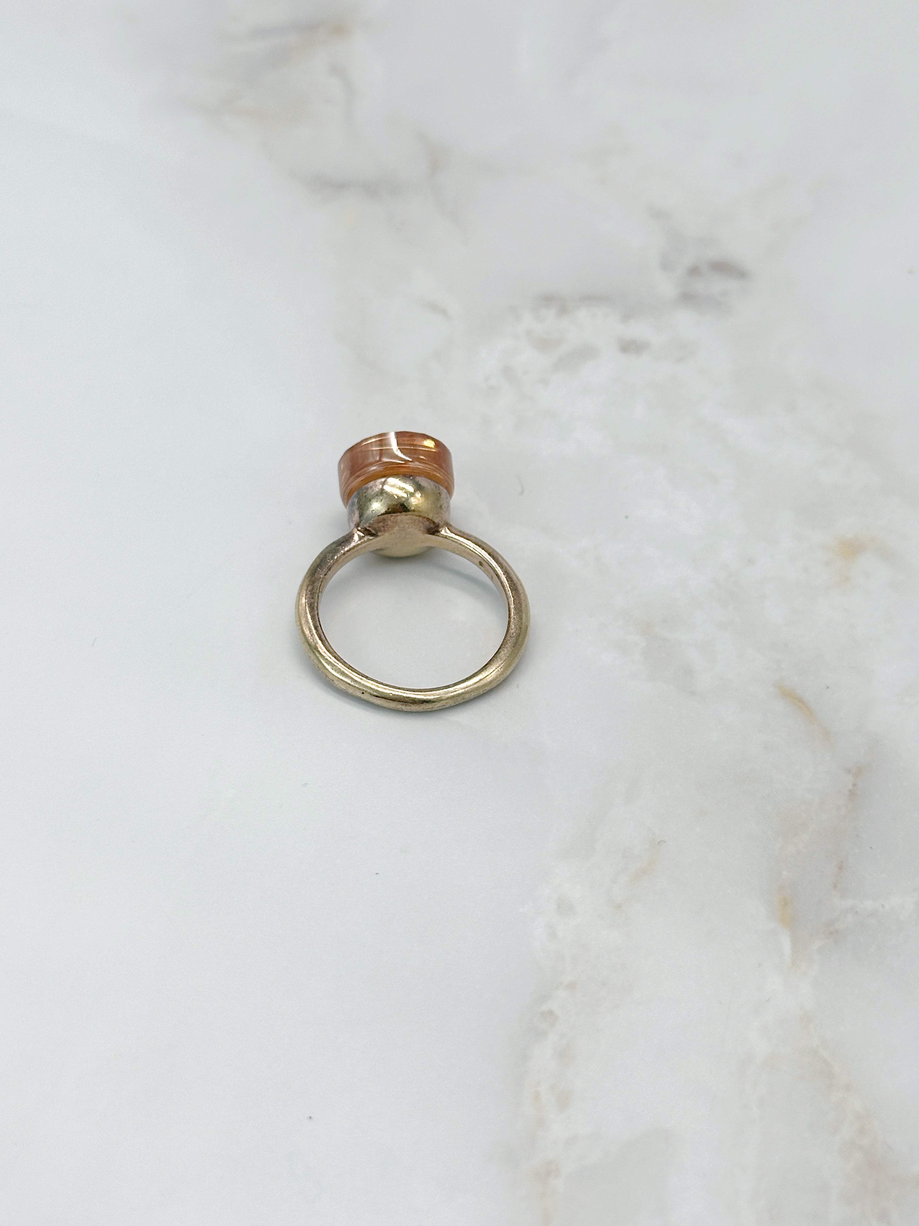 Eleganter Silberring vergoldet mit Glasstein in Pfirsich oder Hellblau