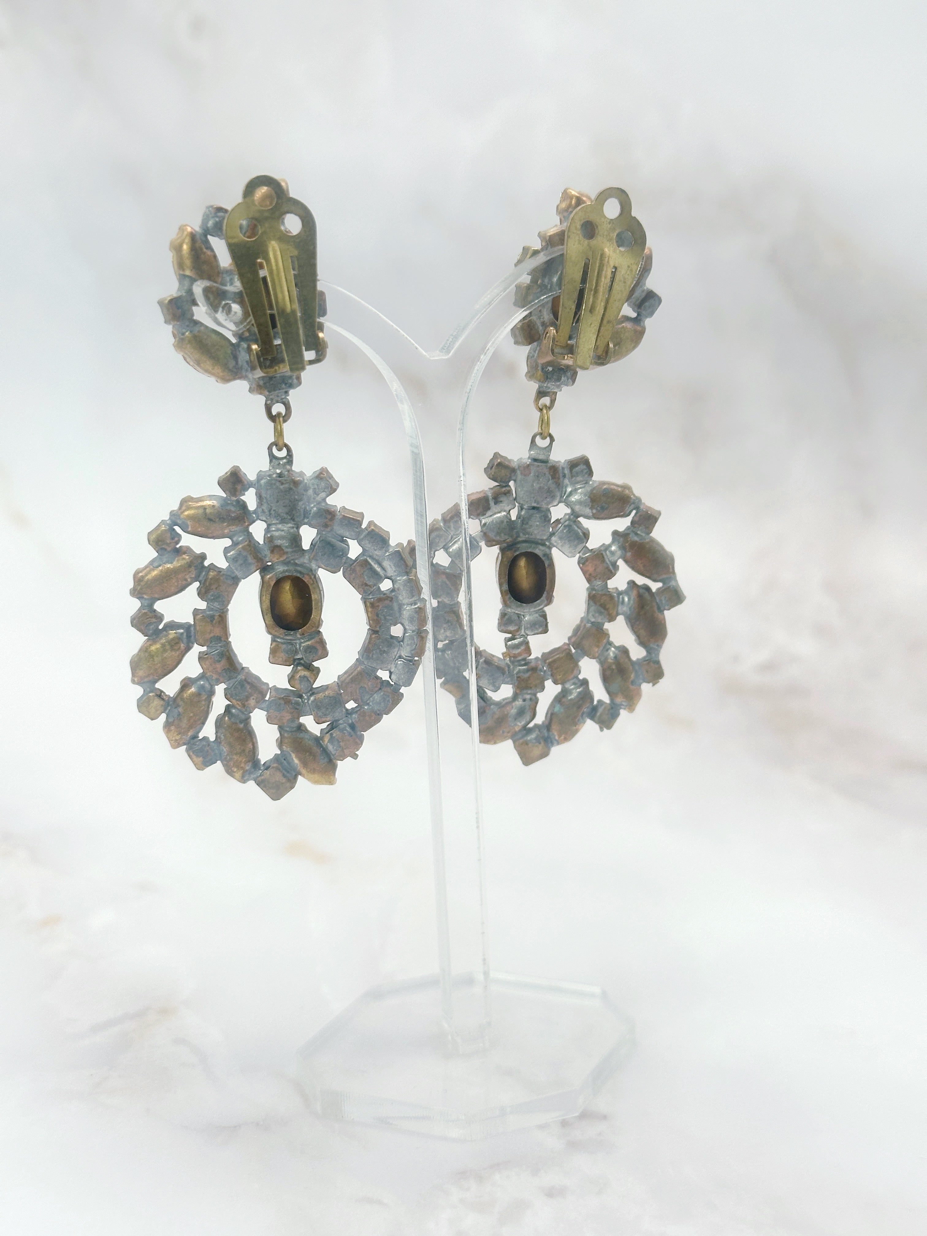 Runde Chandelier Ohrclips aus Gablonz mit klarem Strass