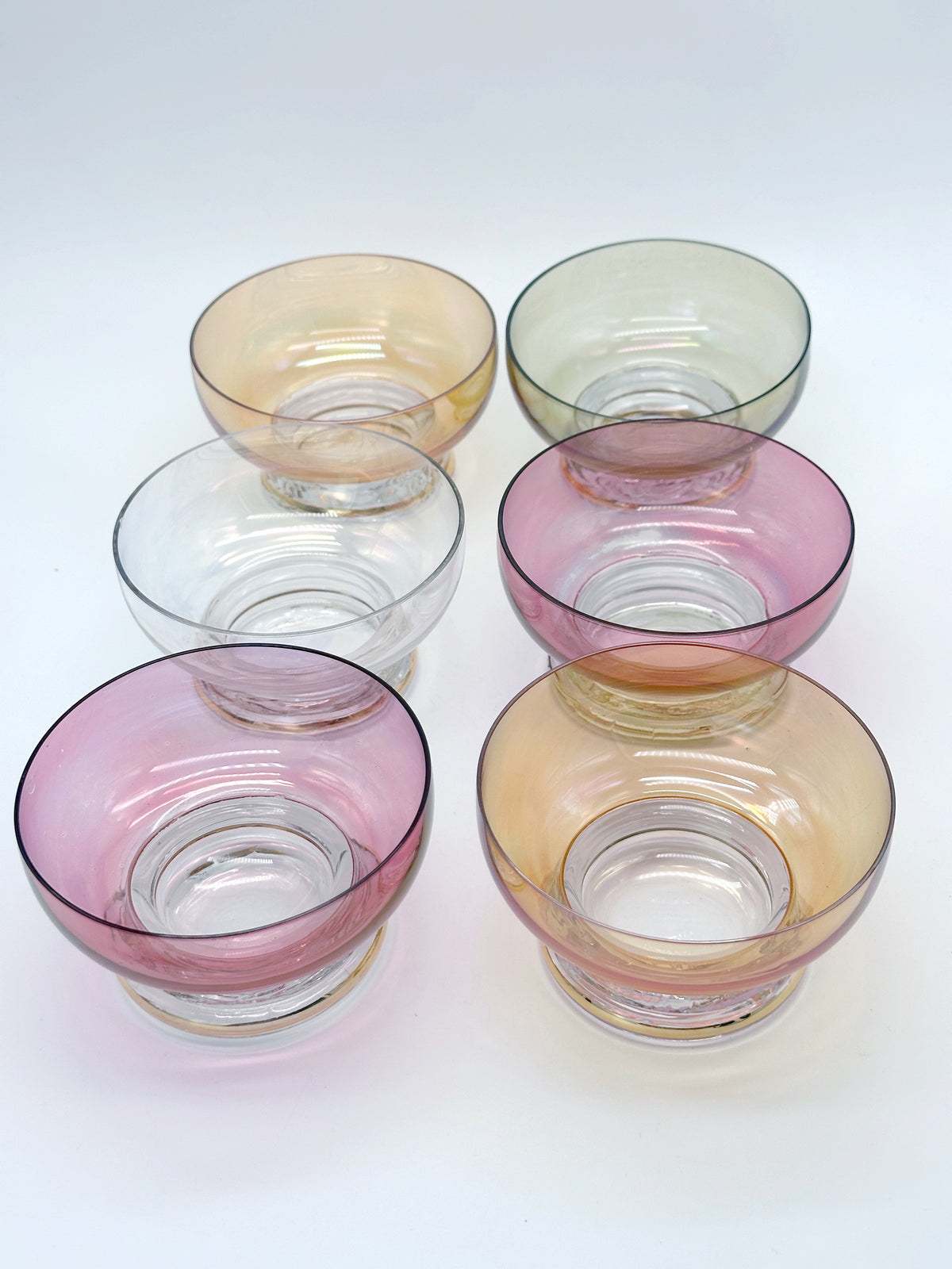 Schillernde Vintage Glasschalen – 6er-Set in verschiedenen Farben