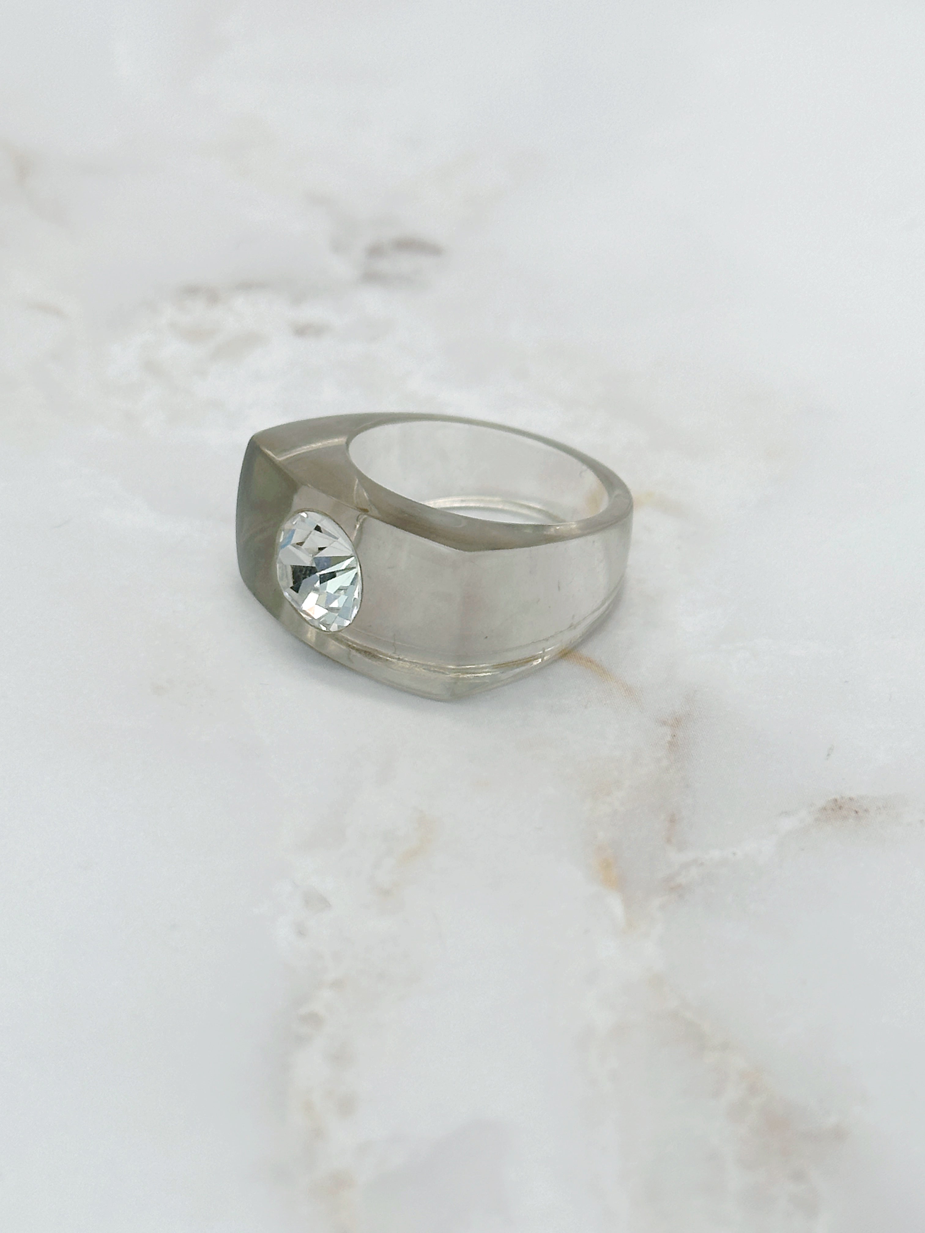 Vintage plexiglass ring with rhinestones