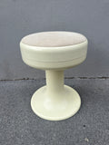 Space Age Hocker im Isoklepa Stil Beige mit Stoffpolster