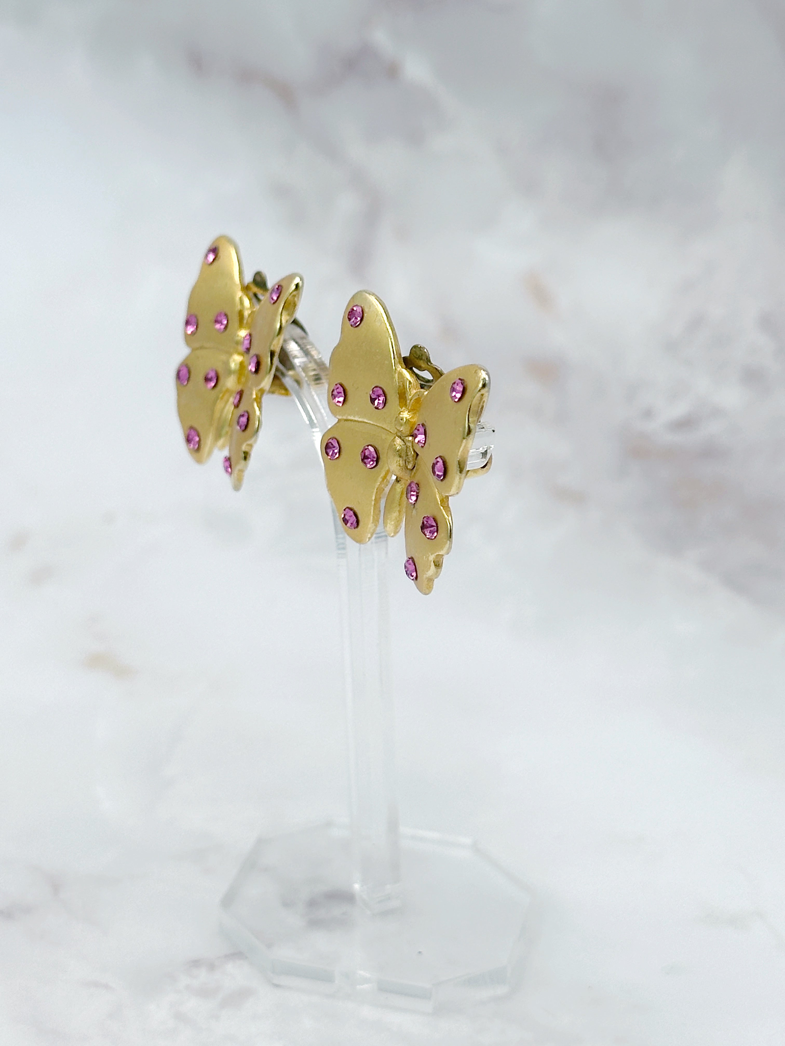 Vergoldete Ohrclips mit Schmetterling-Motiv