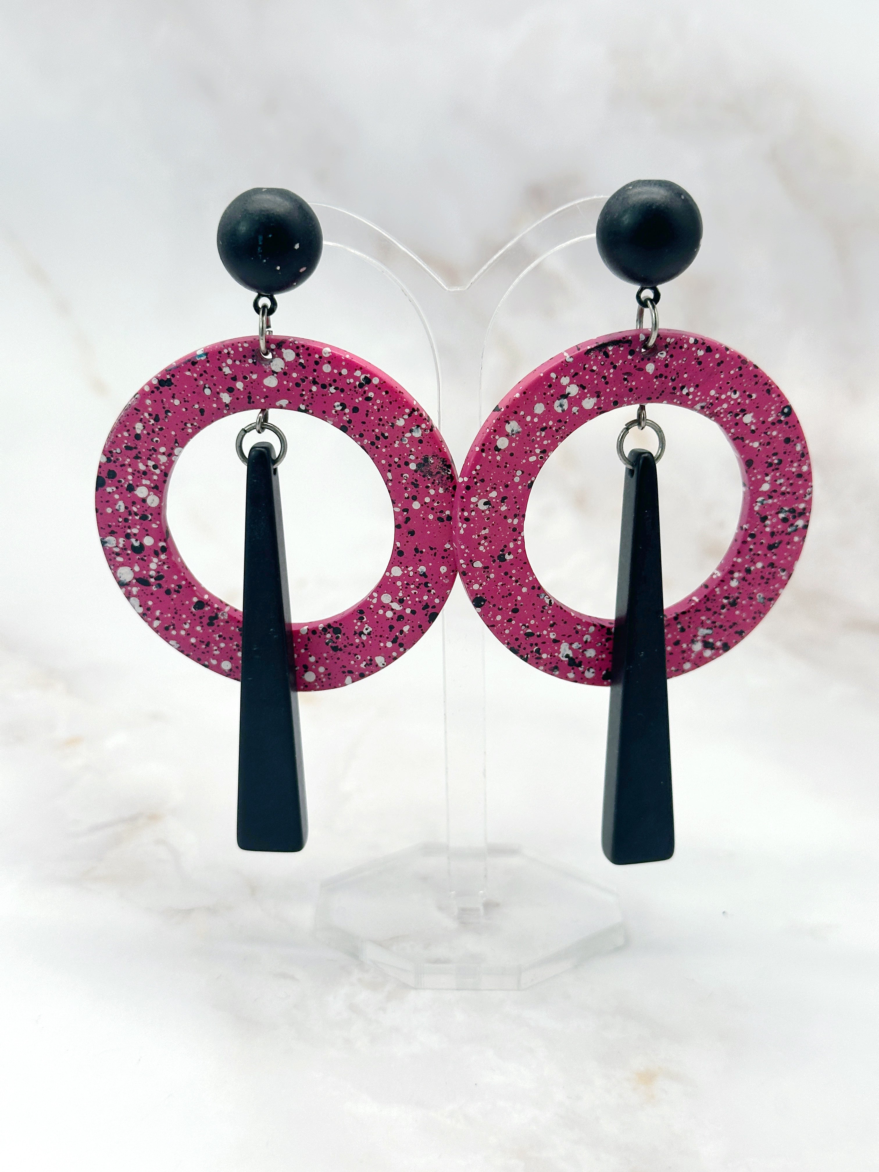 Markante Vintage Statement-Ohrringe im Doorknocker-Stil um 1980