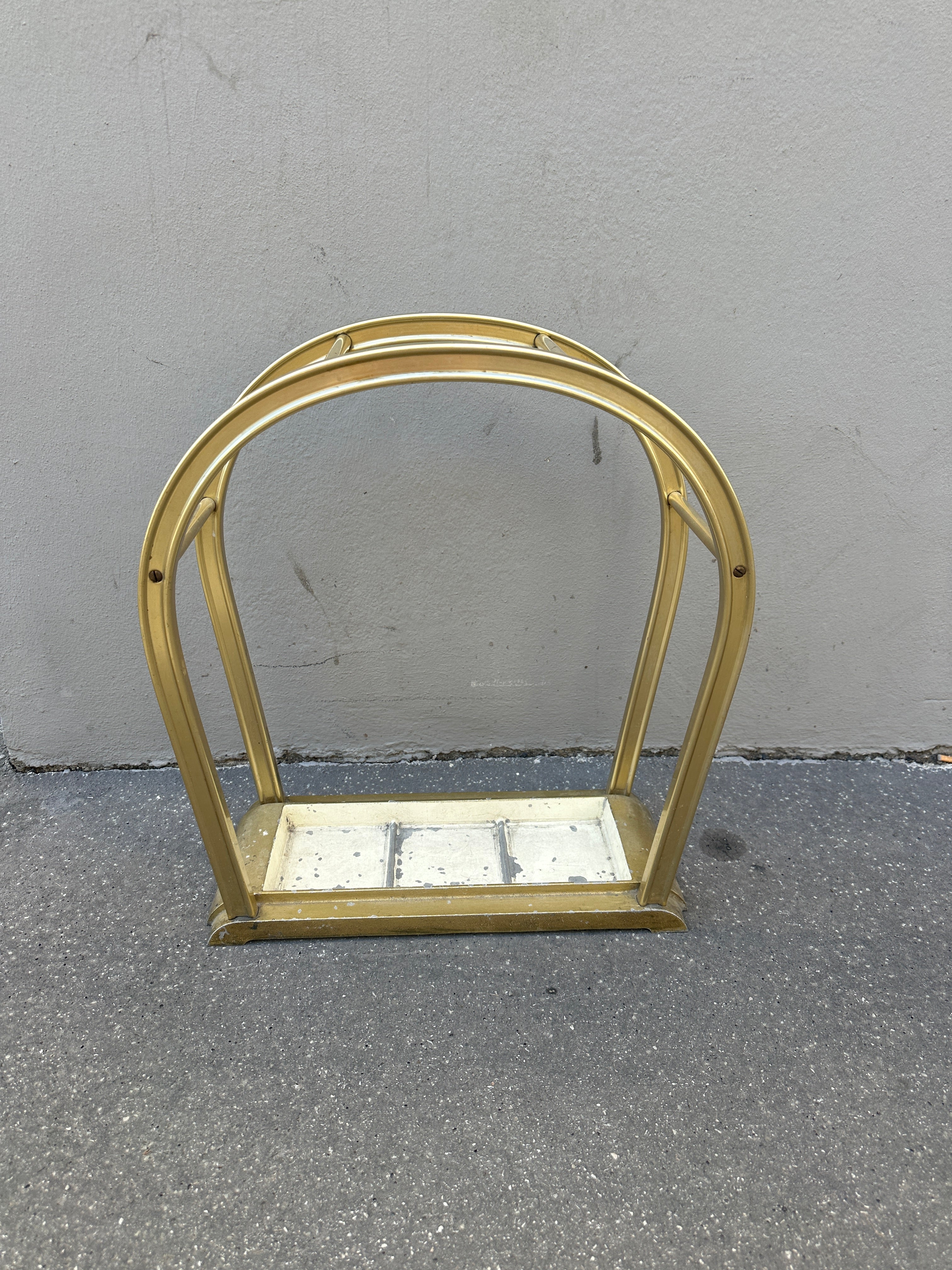 Stilvoller Midcentury Schirmständer