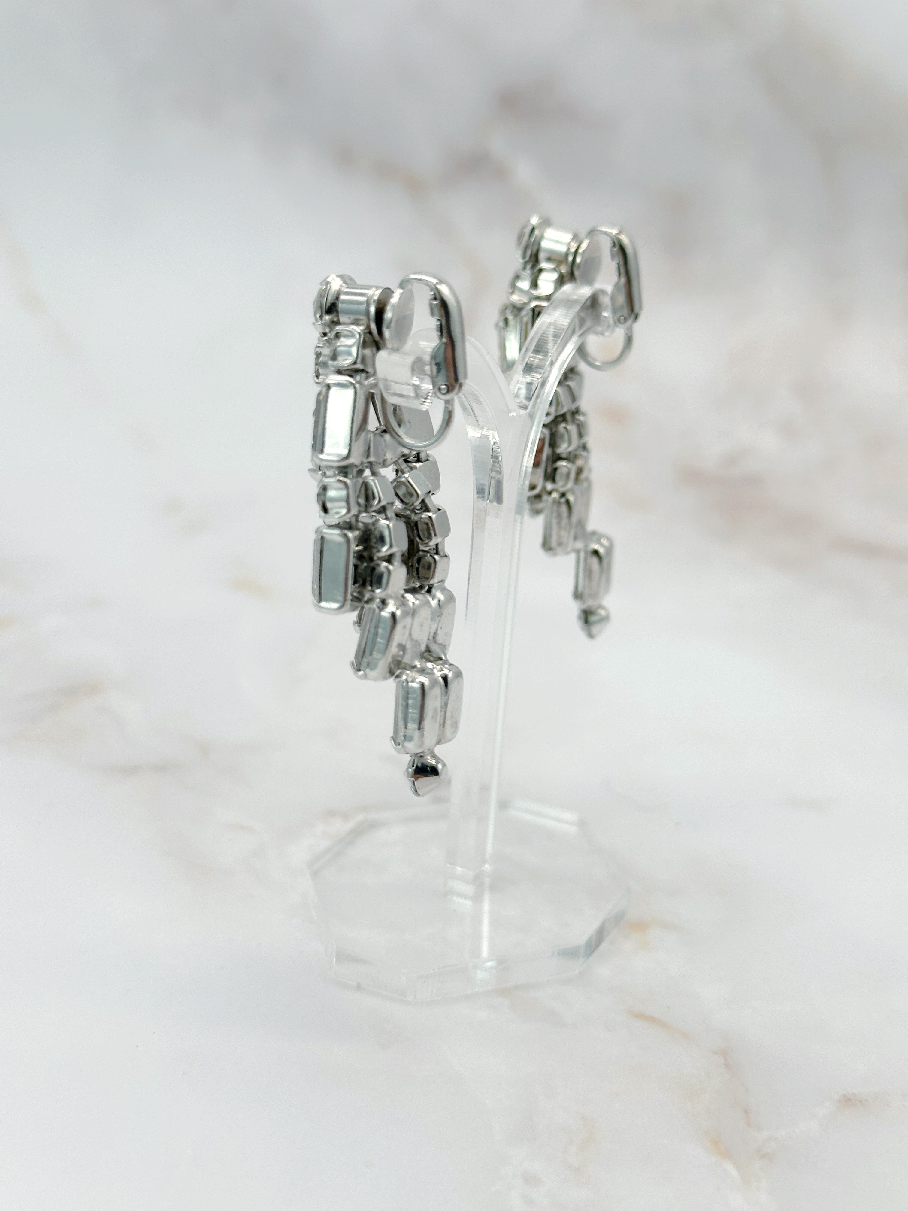 Elegante Vintage Wasserfall-Ohrclips von Kramer, New York