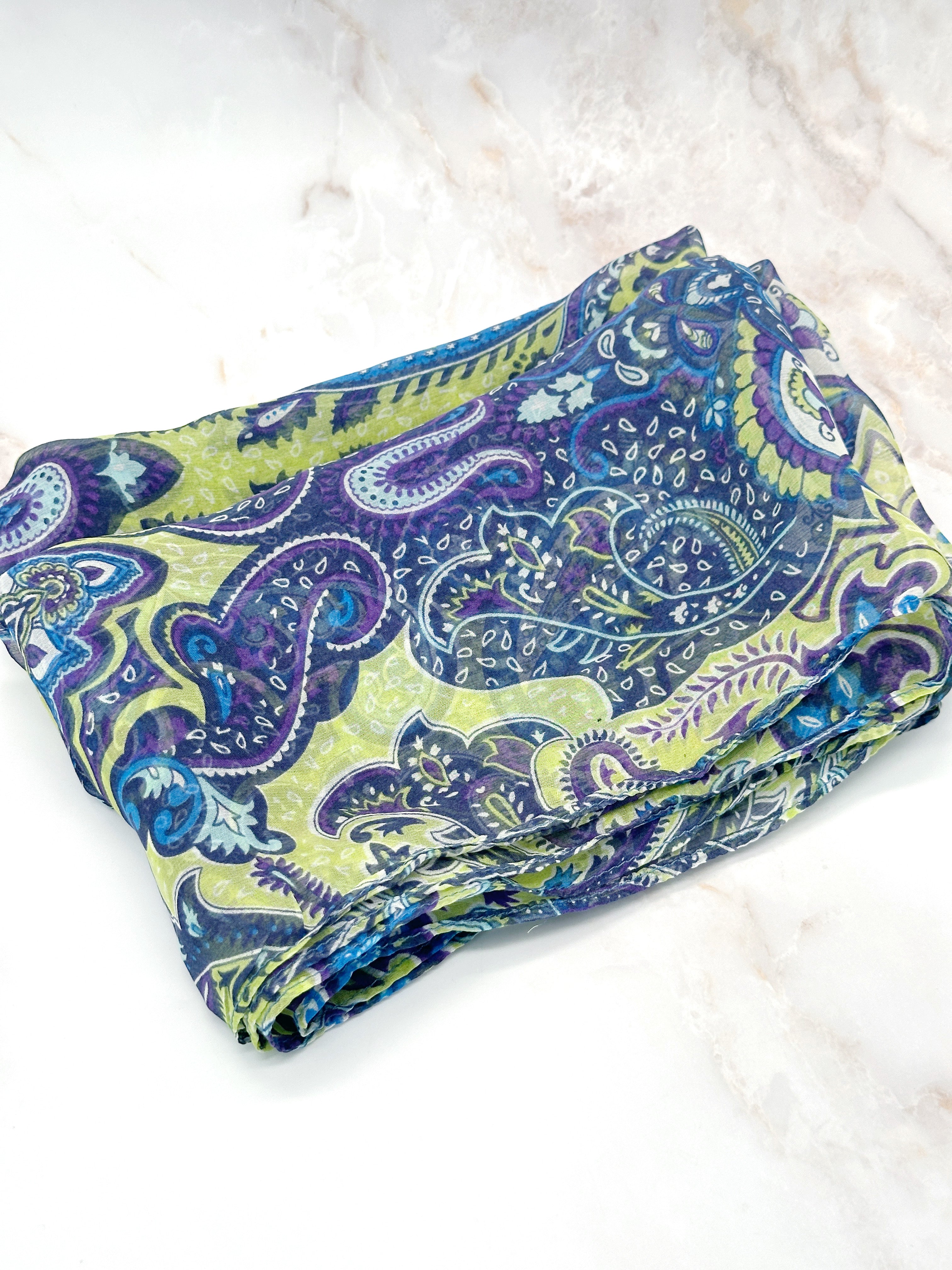 Seidenschal mit Paisleymuster in Violett, Limettengrün und Blau