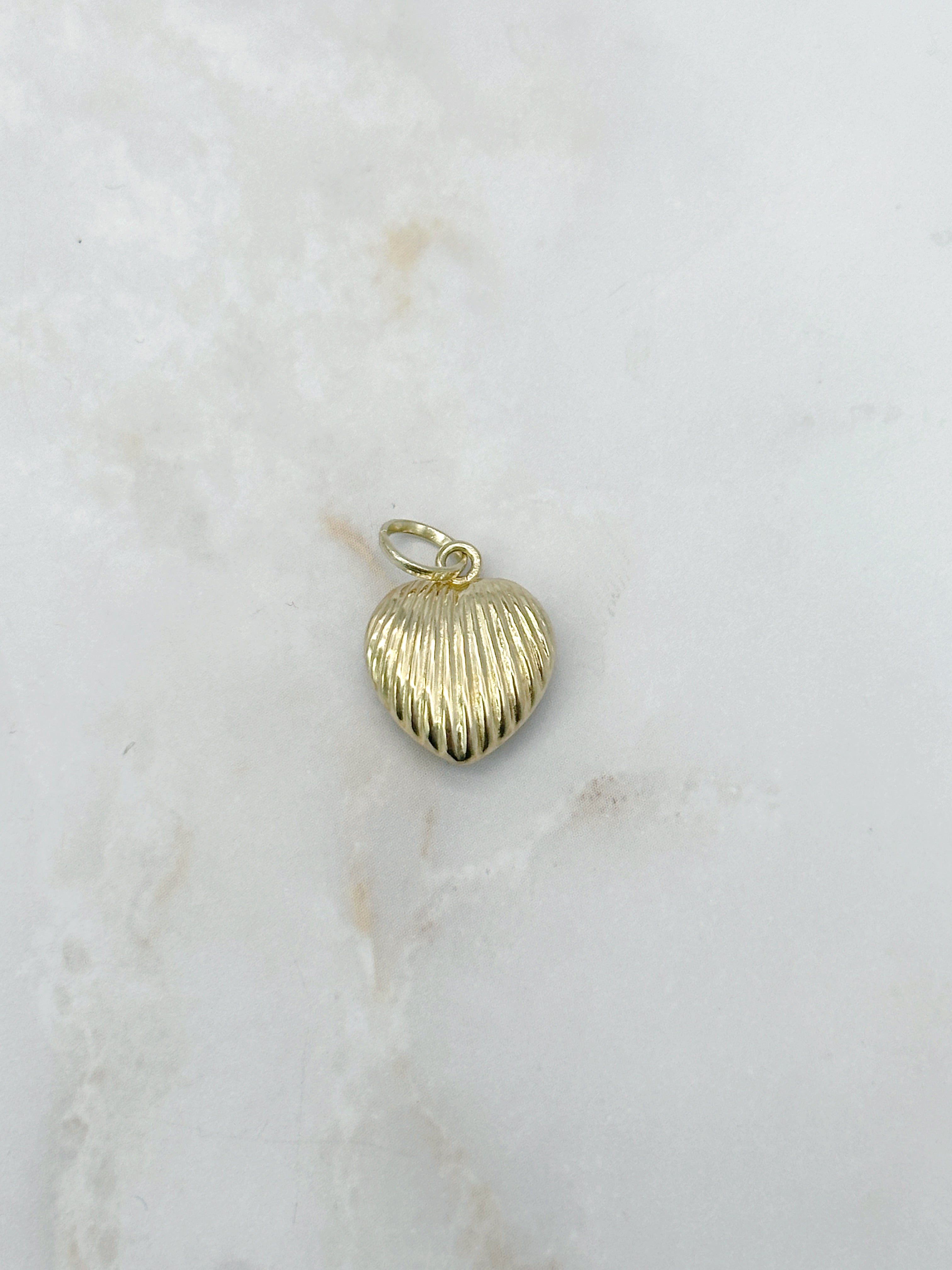 Gerippter Herzanhänger in 585 Gelbgold