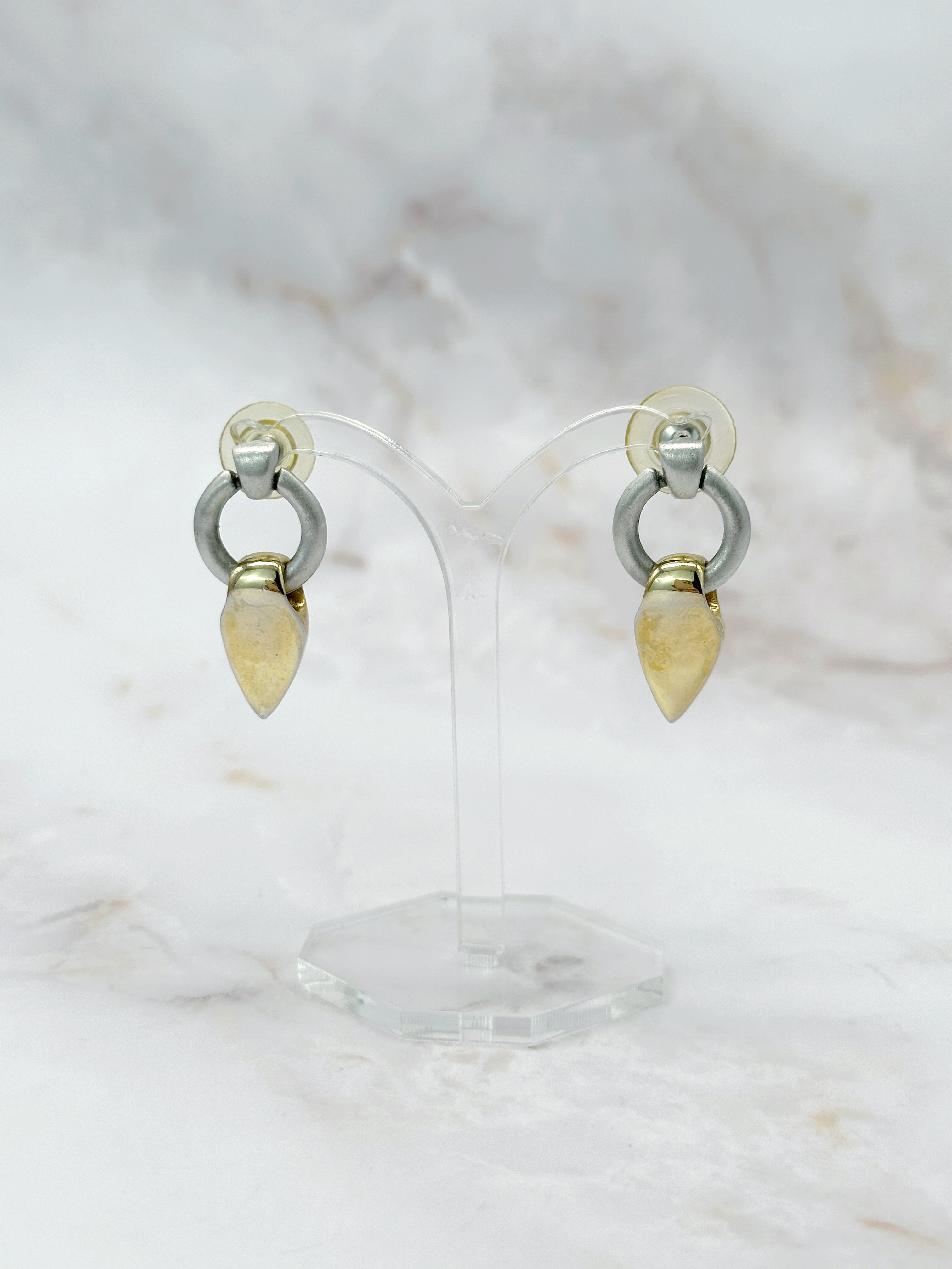 Elegante Vintage-Ohrstecker in Bicolour-Optik