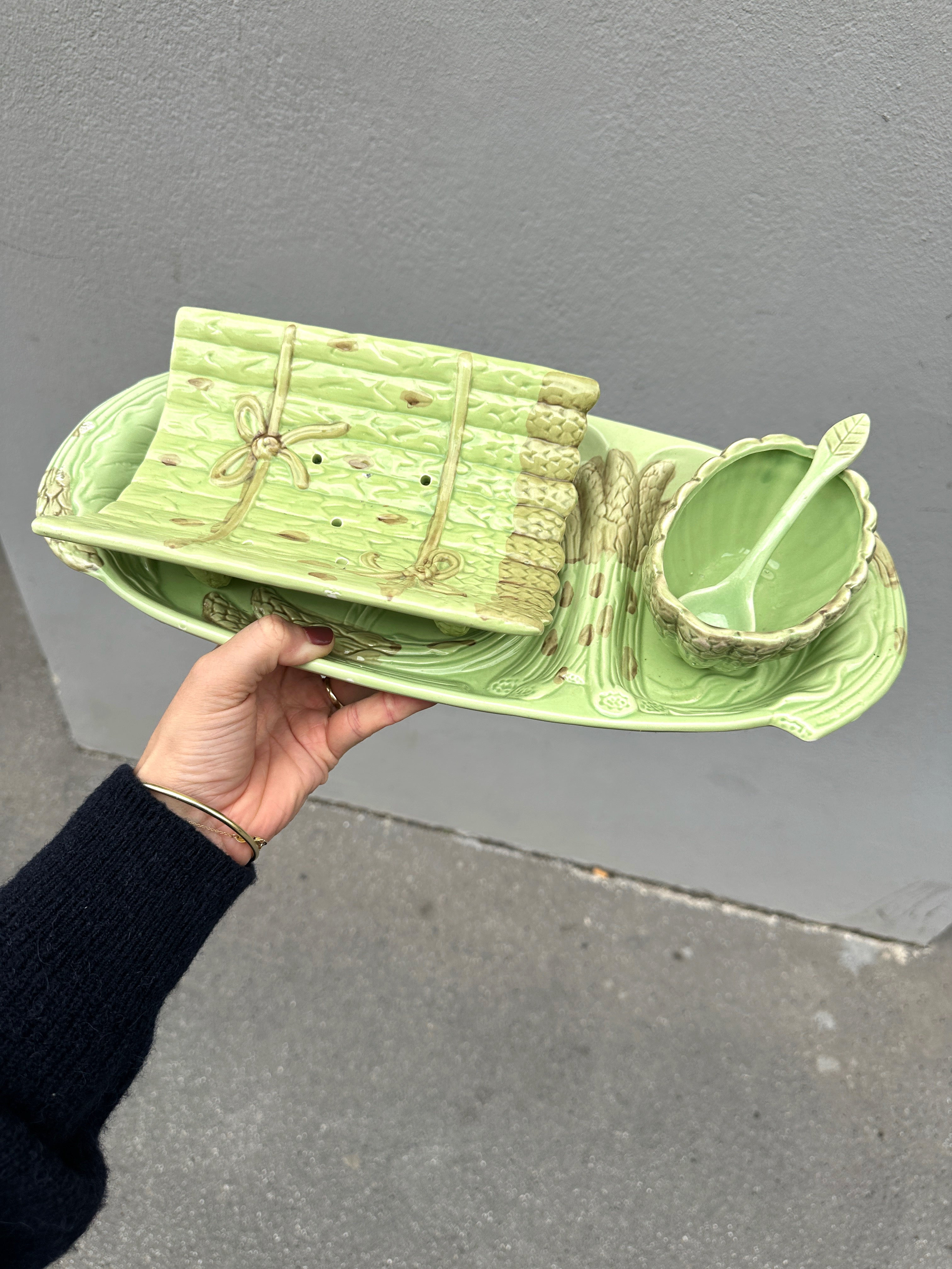 Bezauberndes Spargel Servierset aus Keramik, Frankreich um 1950