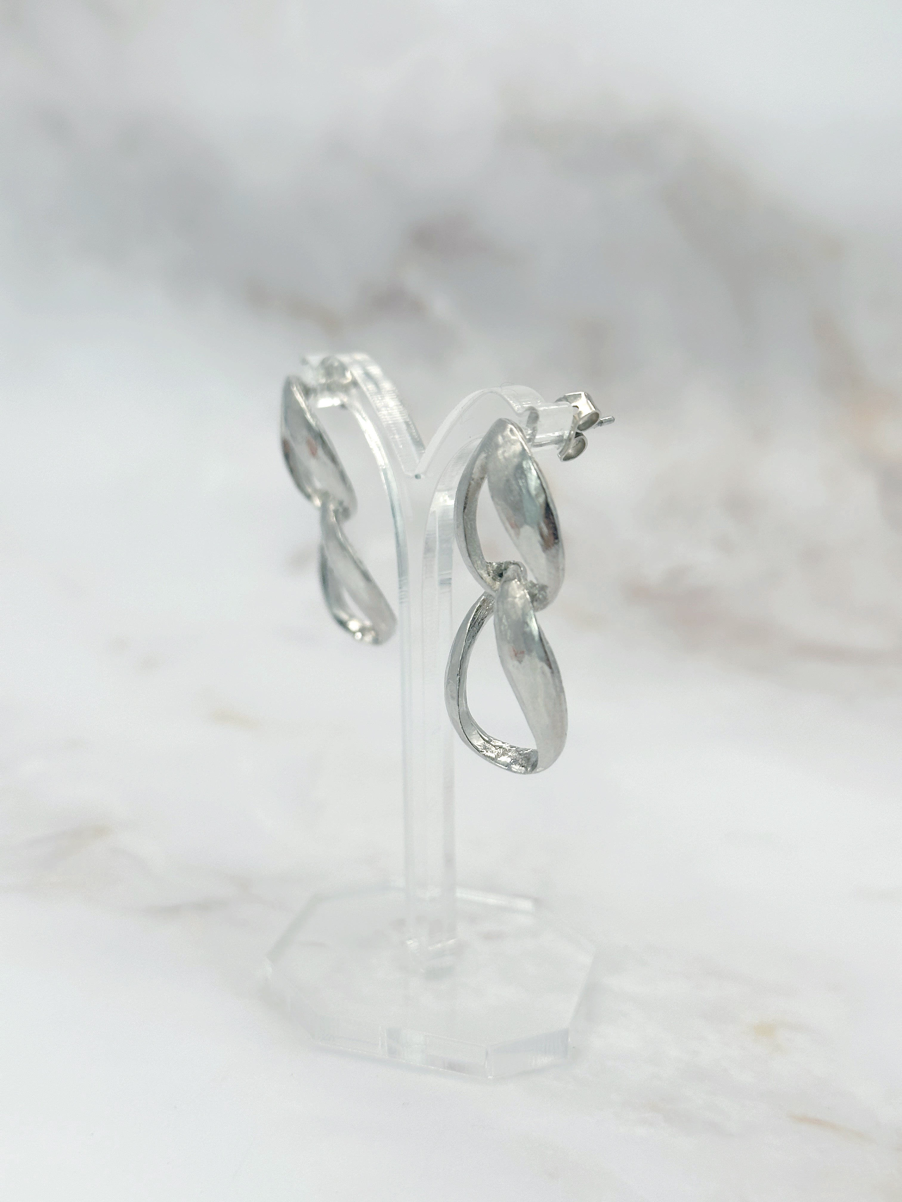 Vintage Ohrstecker im eleganten 8er-Design