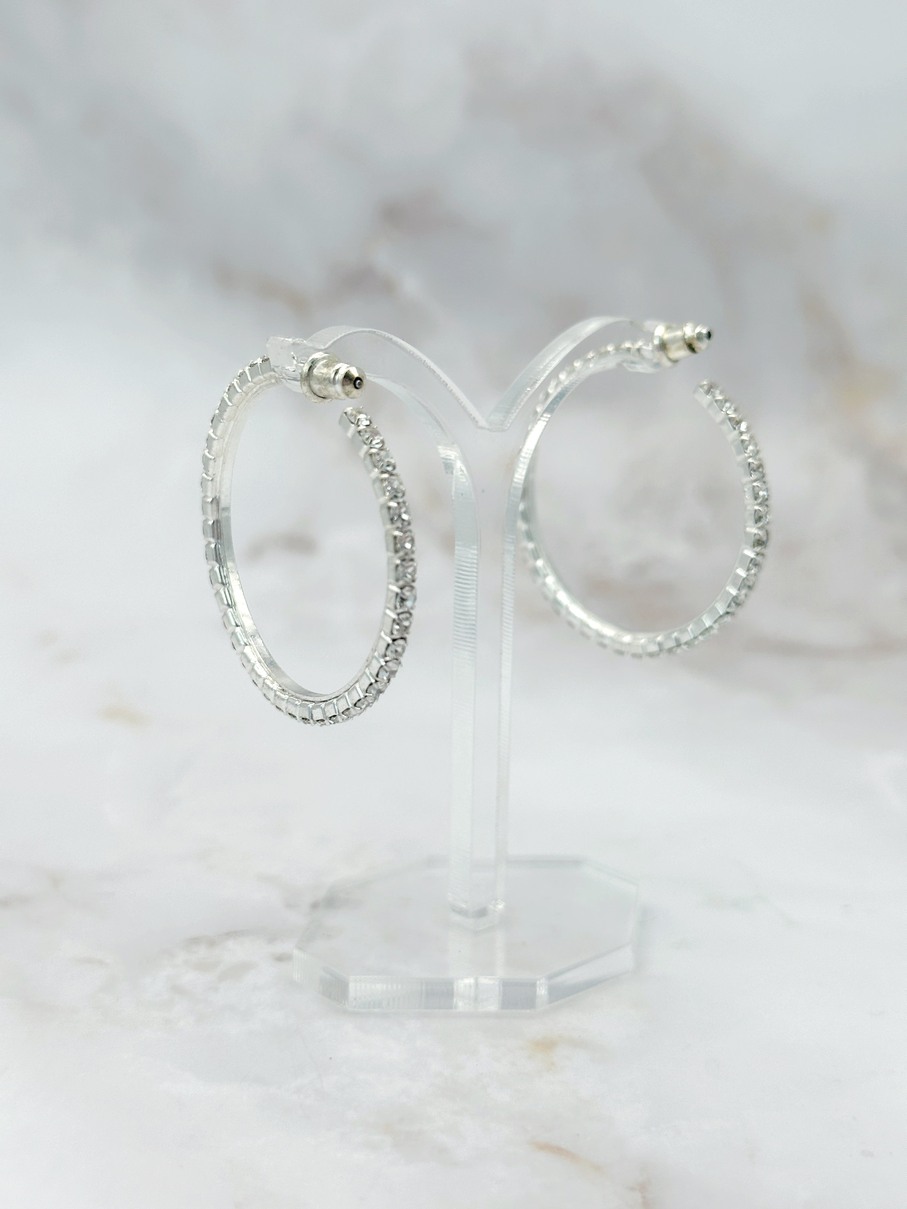 Vintage Creolen mit Strass und silberfarbenem Metall