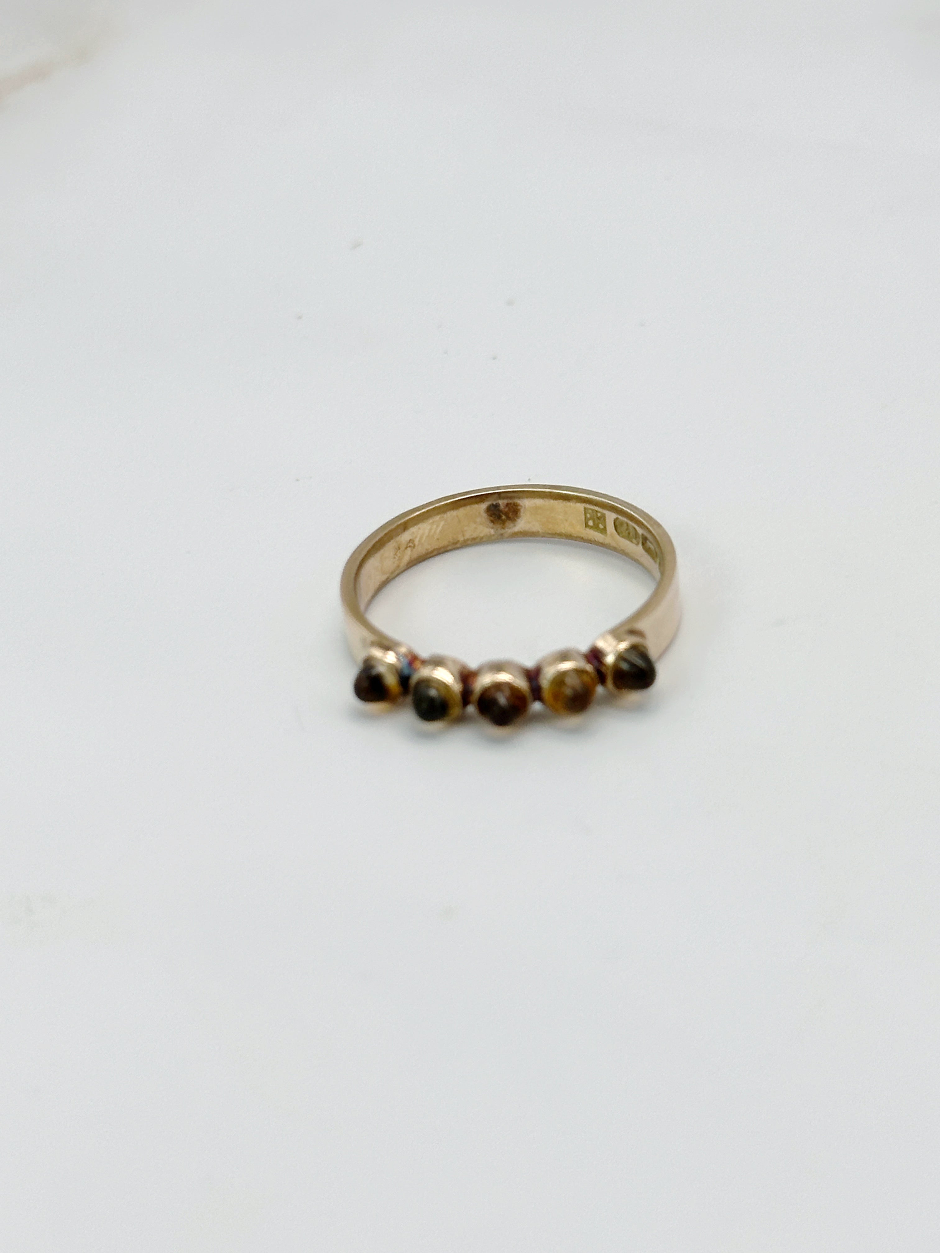 Warmer Glanz: Vintage Goldring mit Citrin Cabochons
