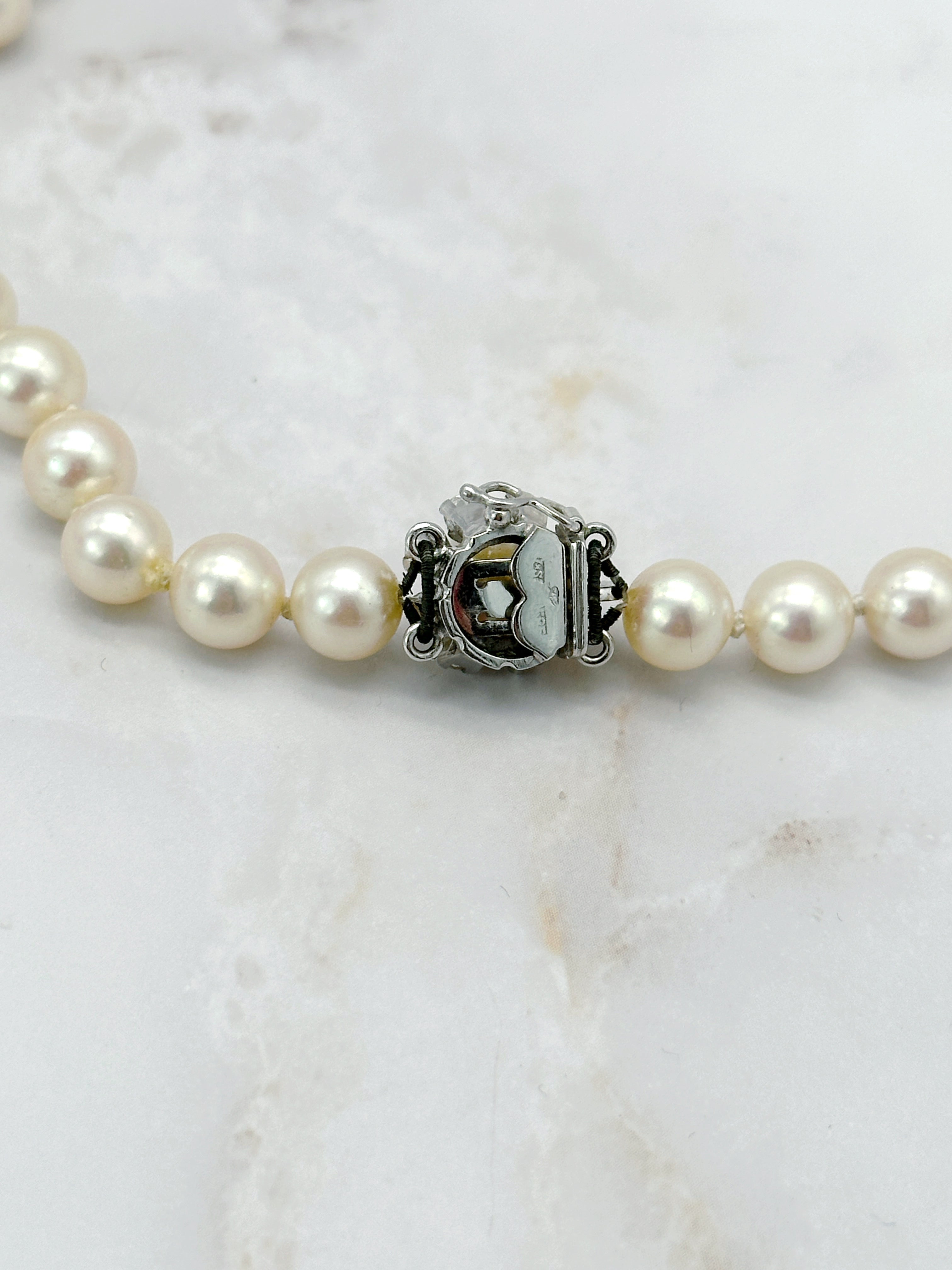 Perlenkette mit Weißgoldverschluss & Diamanten